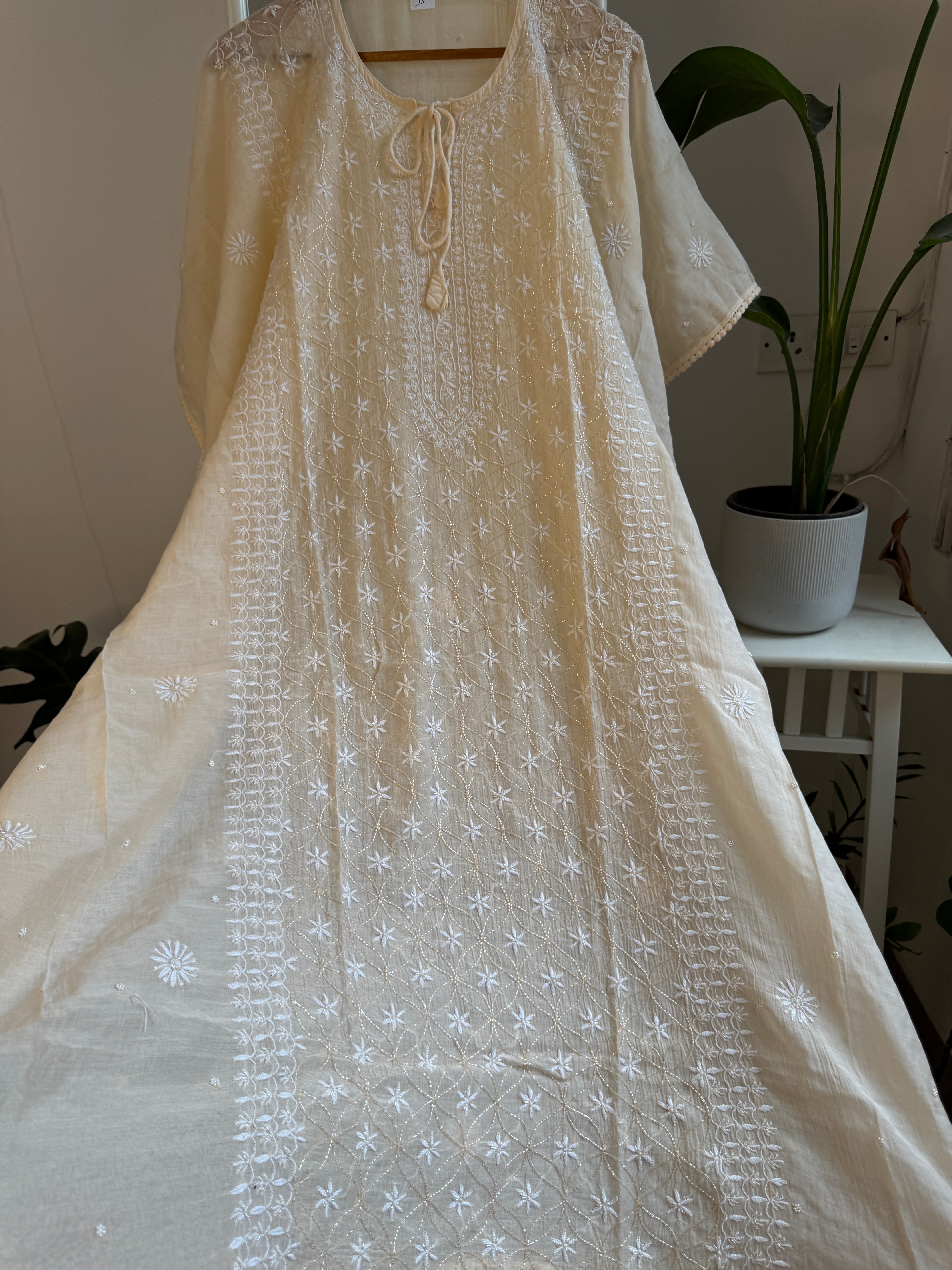 Mul Chanderi Chikankari Kaftan - Ivory