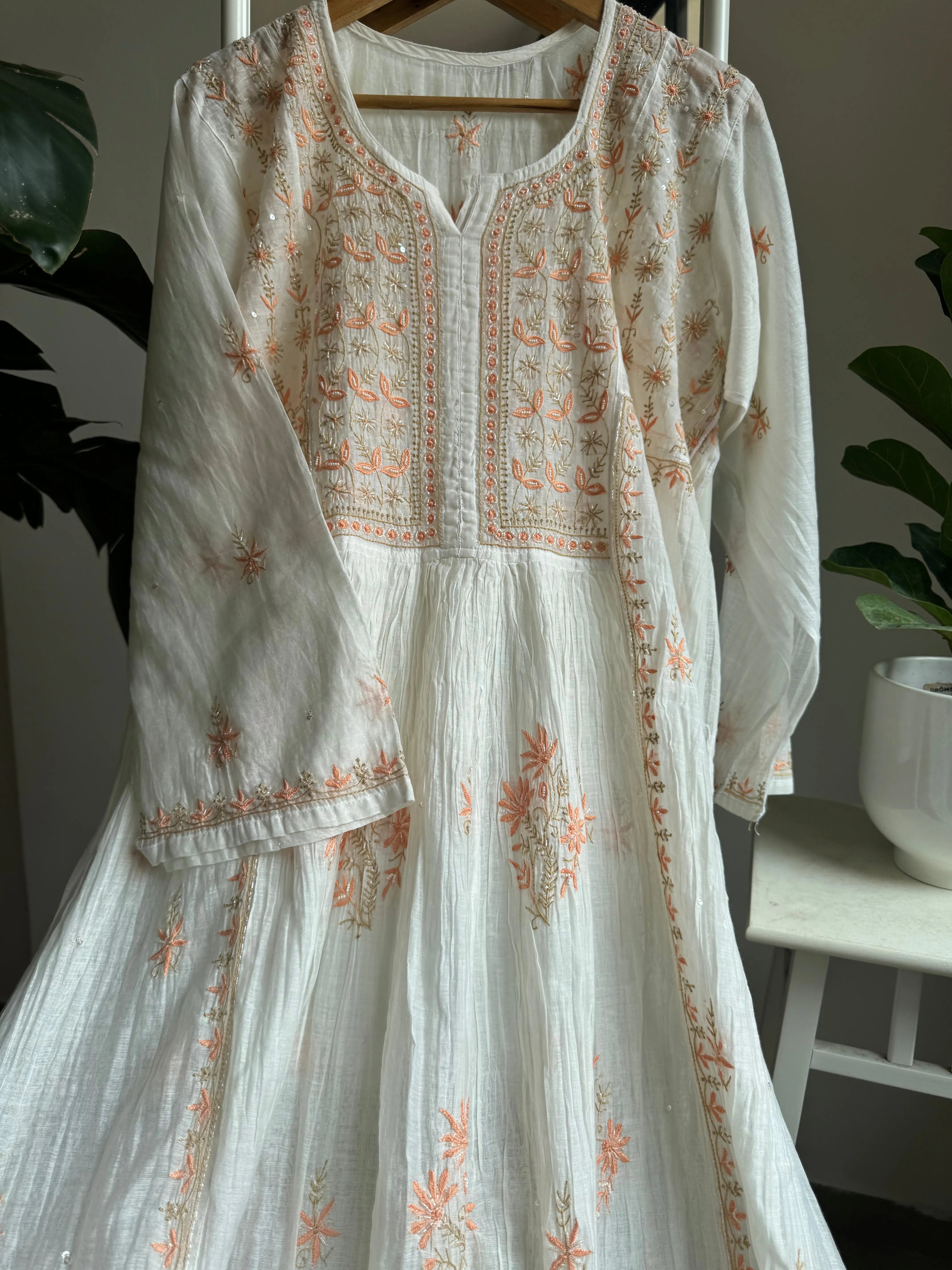 Mul Chanderi Anarkali - White ARIAA CHIKANKARI