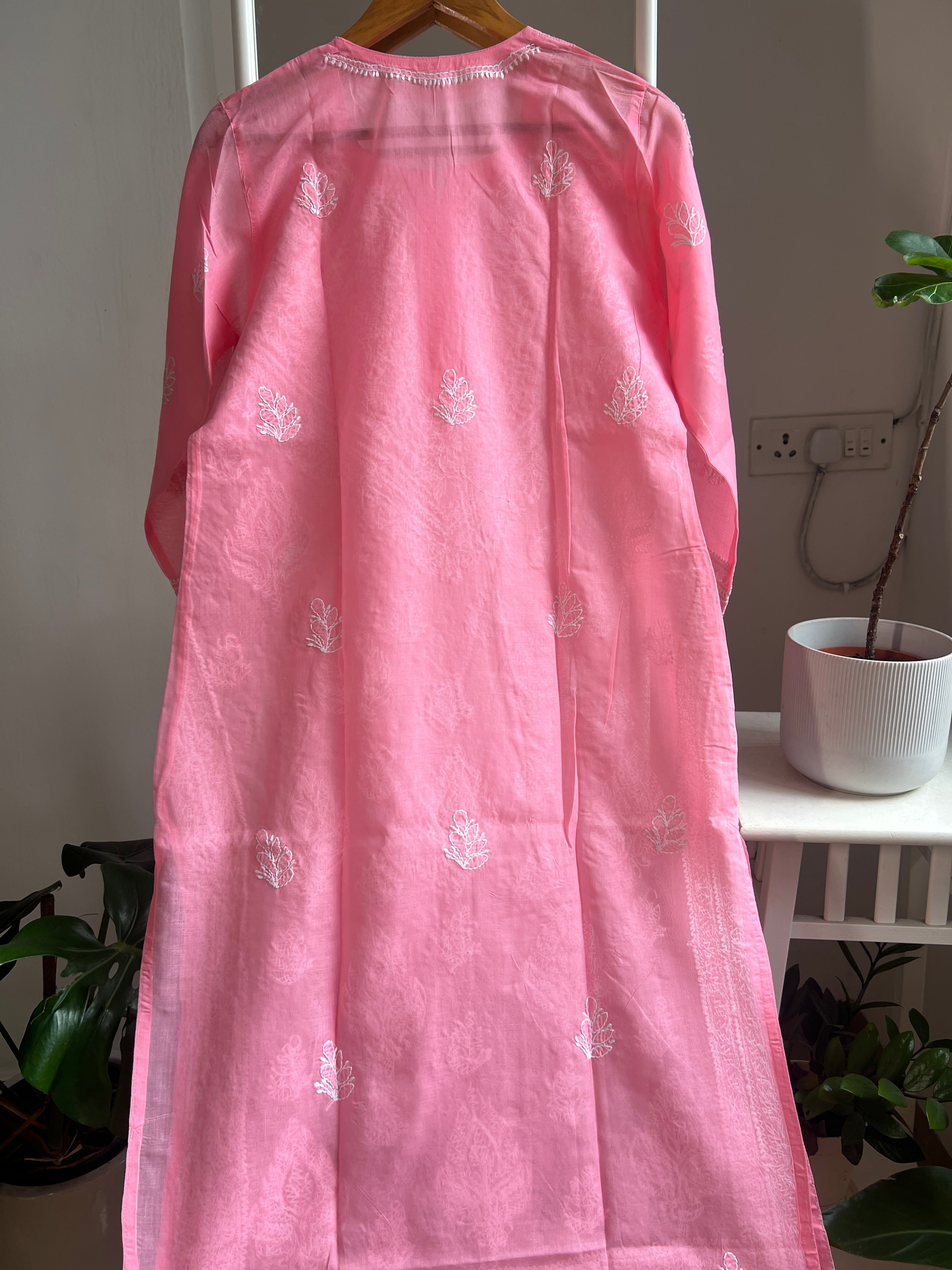 Cotton Chikankari Kurti - Pink -white thread work ARIAA CHIKANKARI