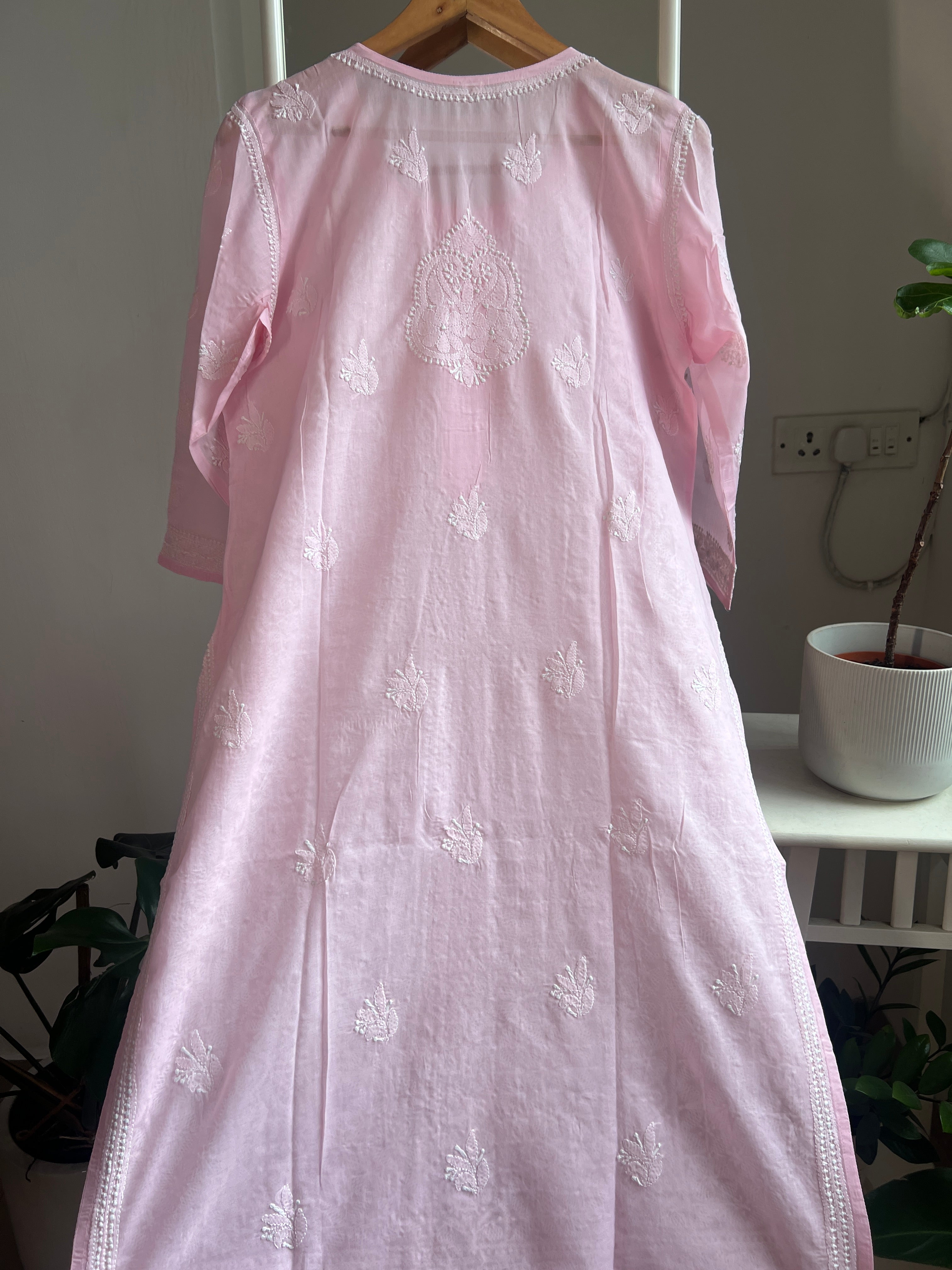 Cotton Chikankari Kurti - Pink -white thread work ARIAA CHIKANKARI