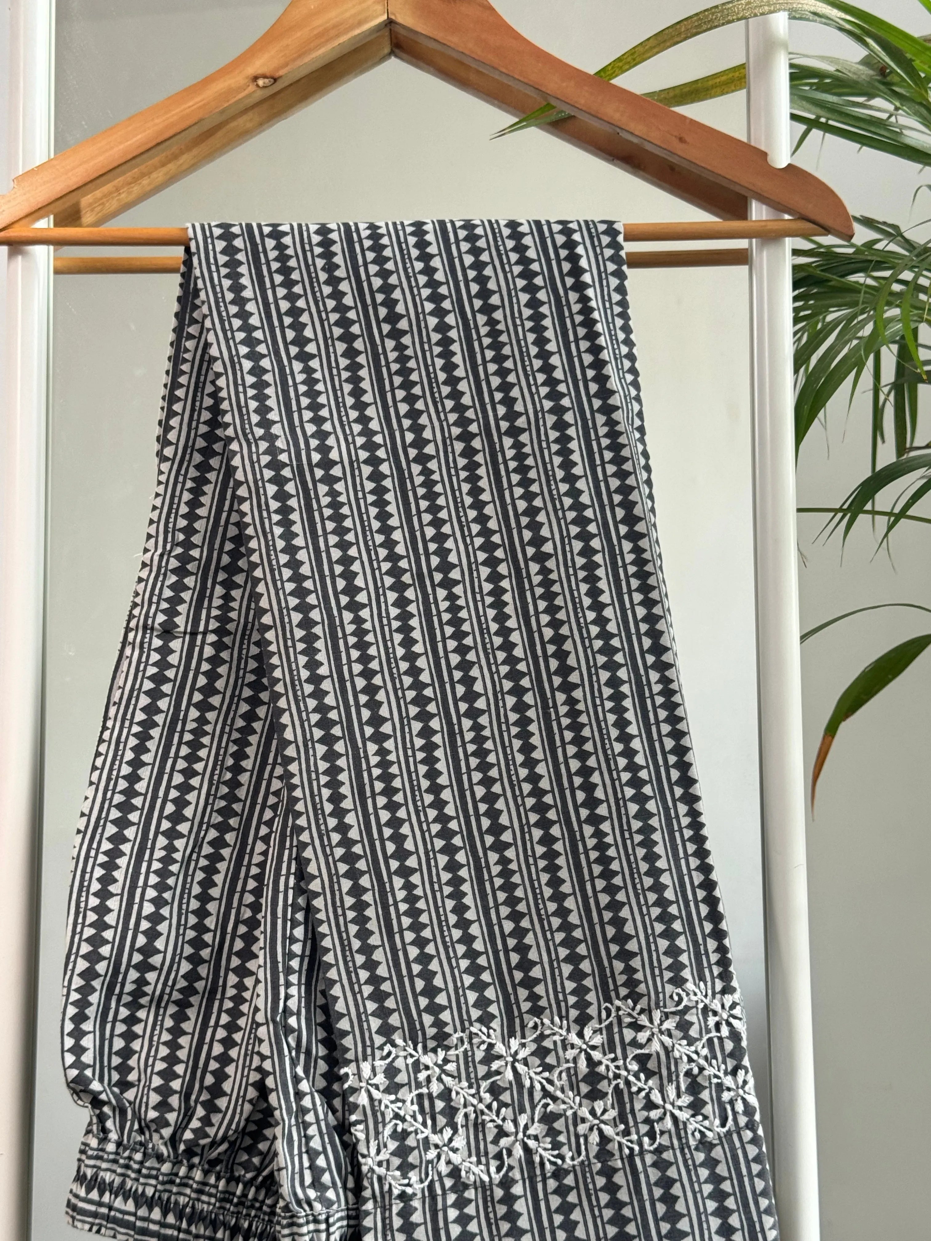 Cotton Printed Chikankari Set - Grey ARIAA CHIKANKARI
