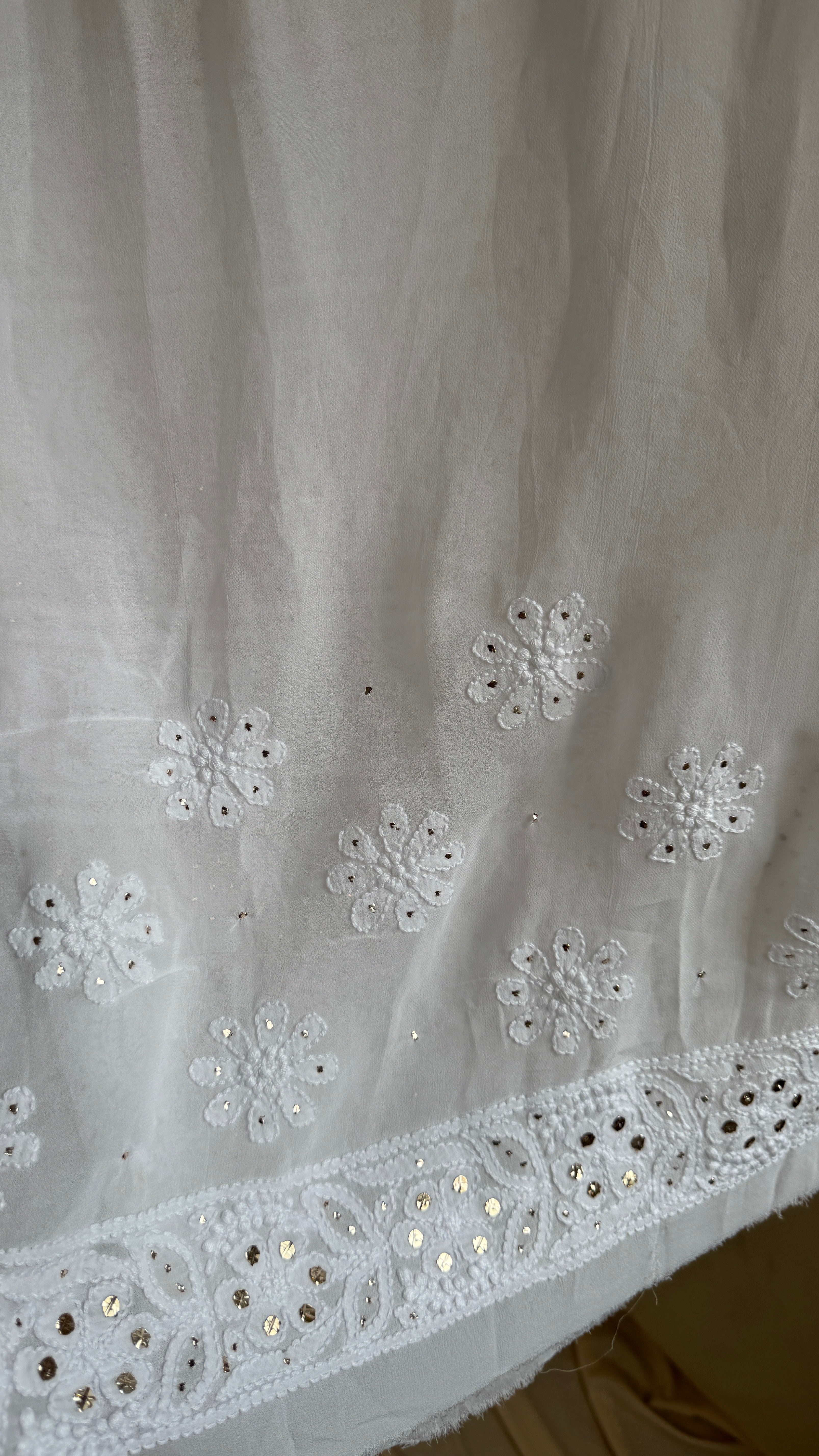Viscose White Chikankari saree with Mukaish Work