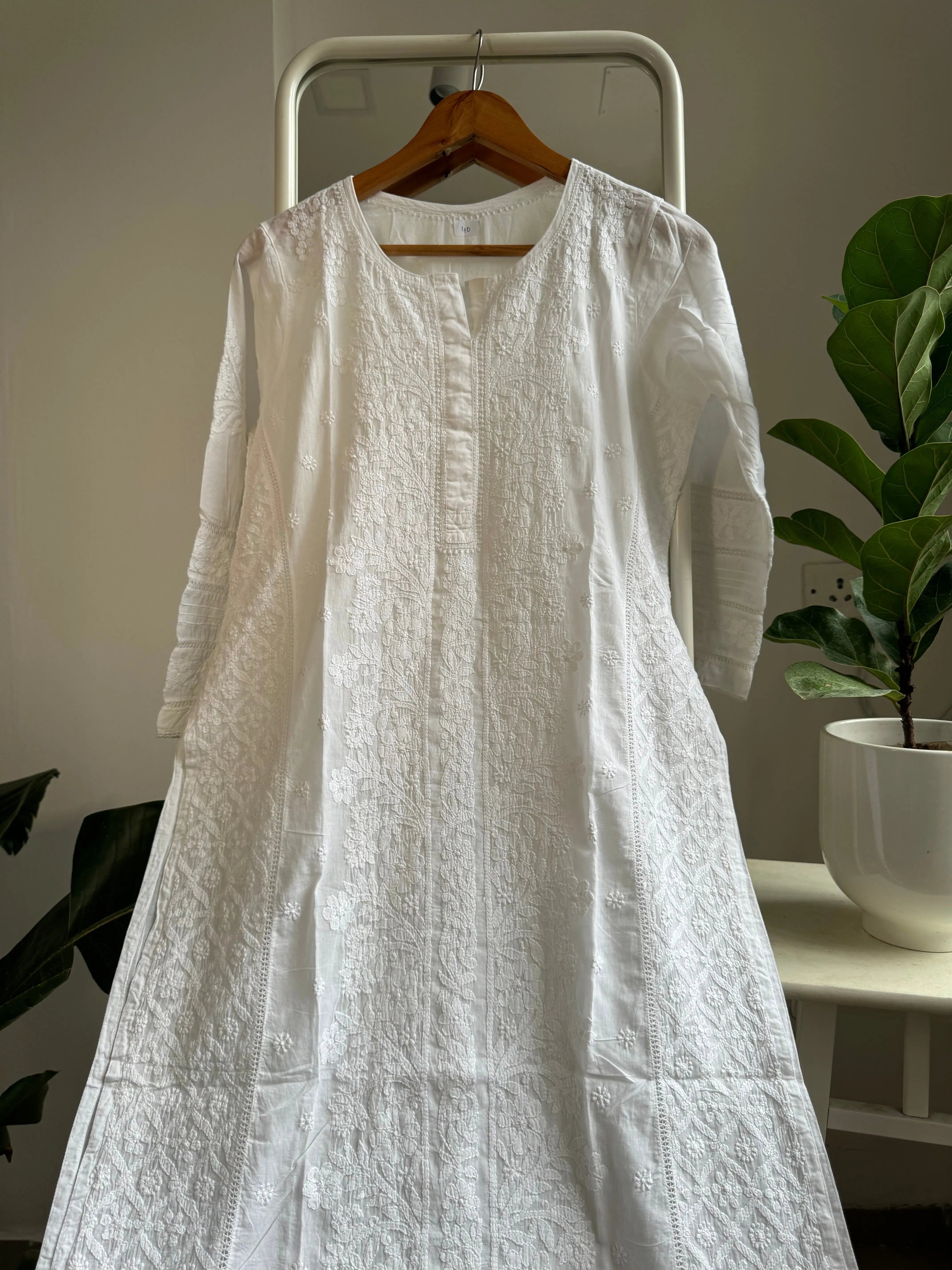 Mul Cotton white Chikankari Kurti ARIAA CHIKANKARI 