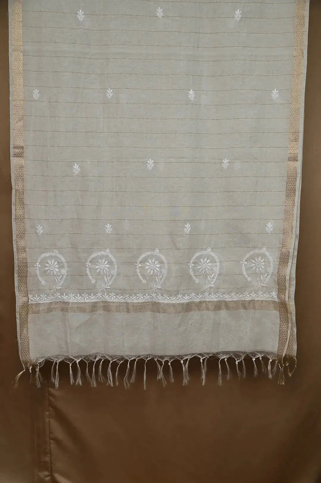 Chanderi Dupatta with Chikankari - Lucknawi Chikankari