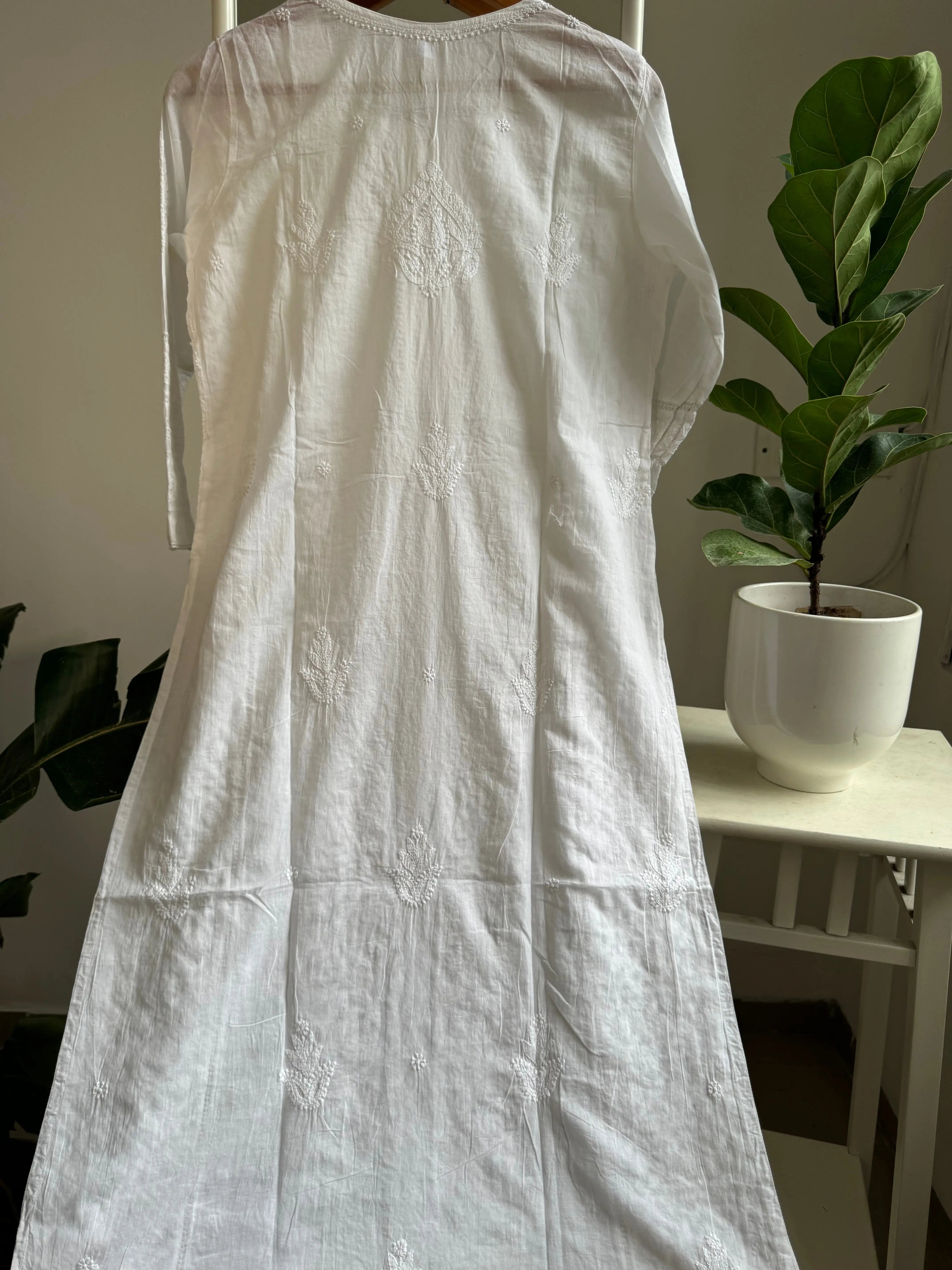 Mul Cotton white Chikankari Kurti ARIAA CHIKANKARI 