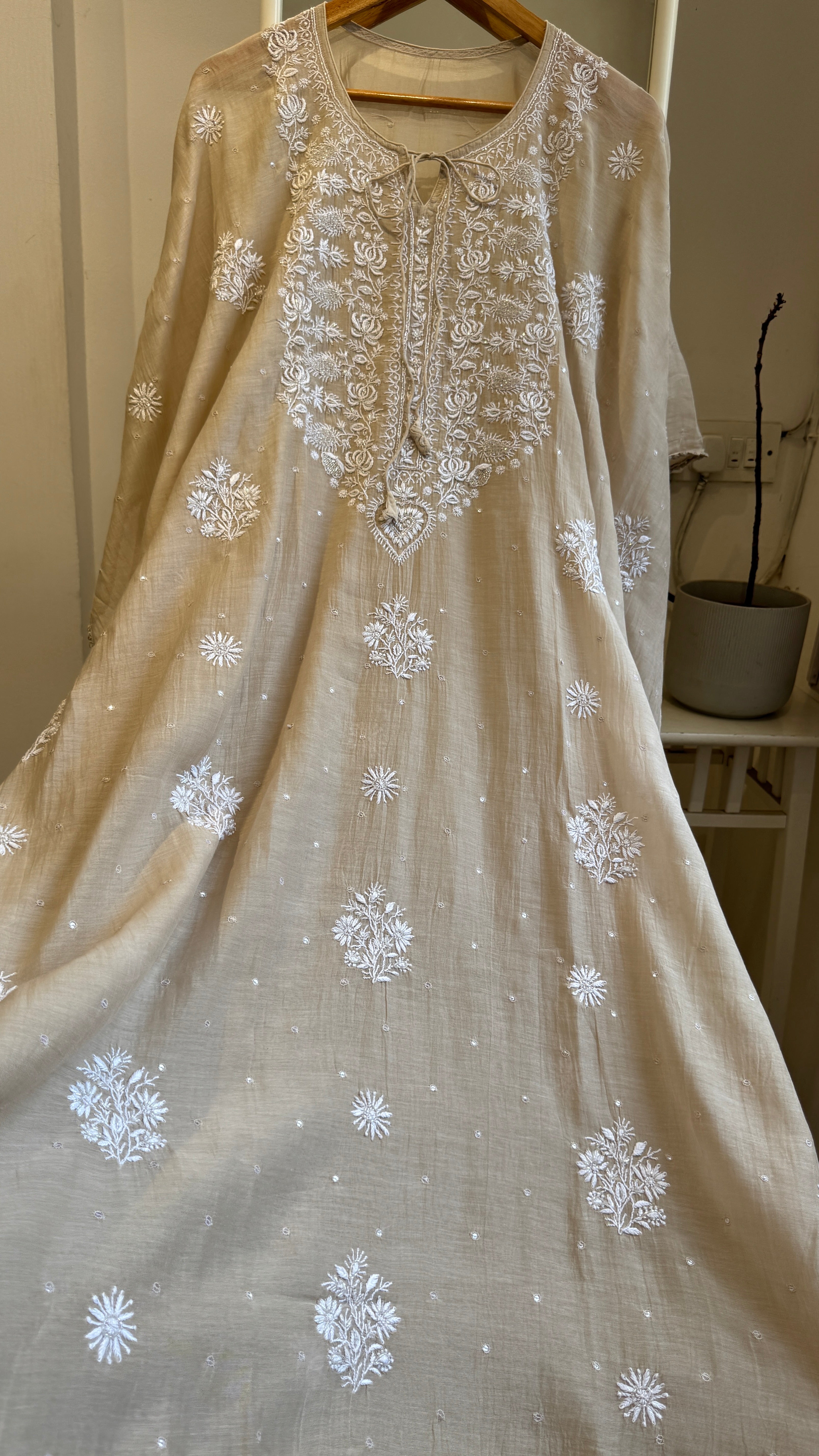 Mul Chanderi Chikankari Kaftan - Beige