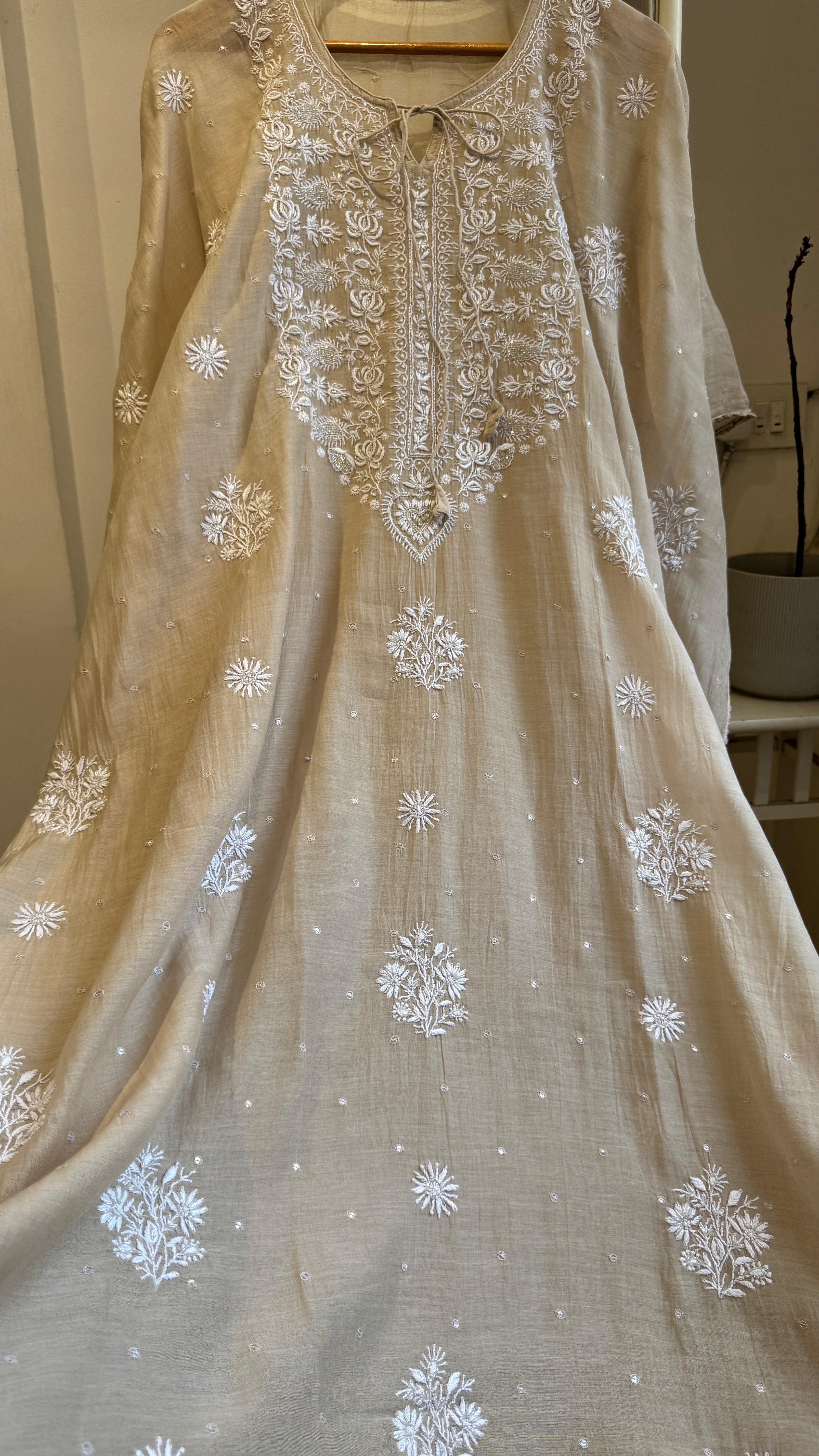 Mul Chanderi Chikankari Kaftan - Beige