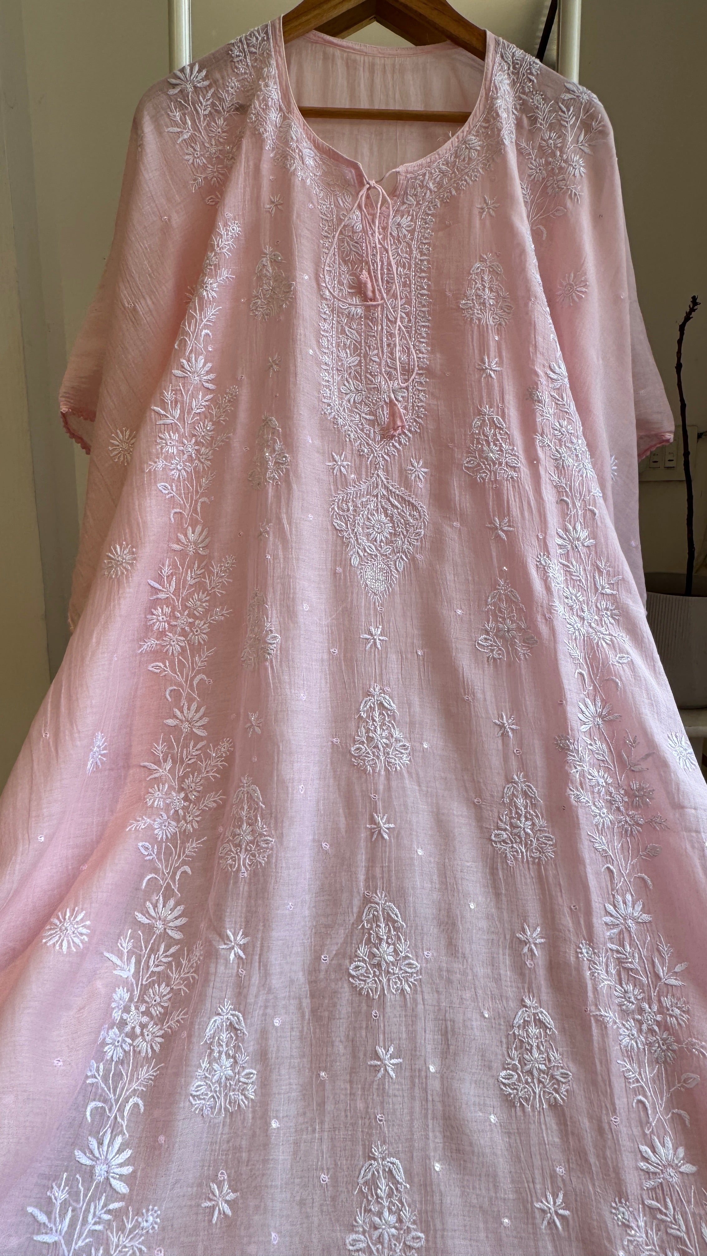 Mul Chanderi Chikankari Kaftan - Pink