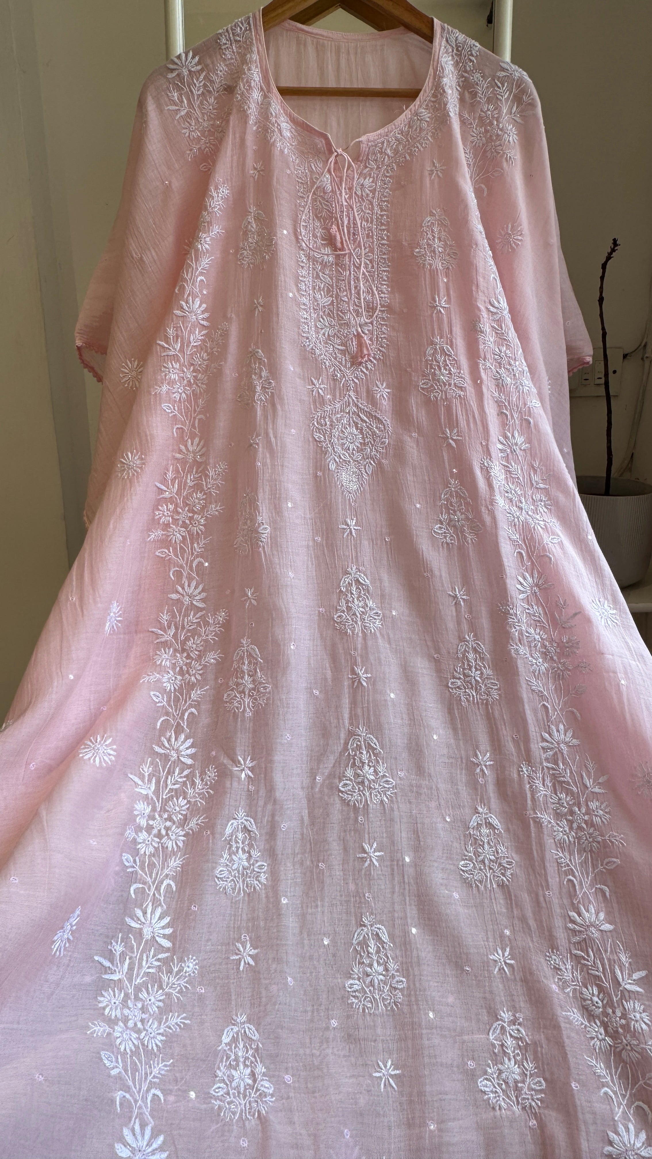 Mul Chanderi Chikankari Kaftan - Pink
