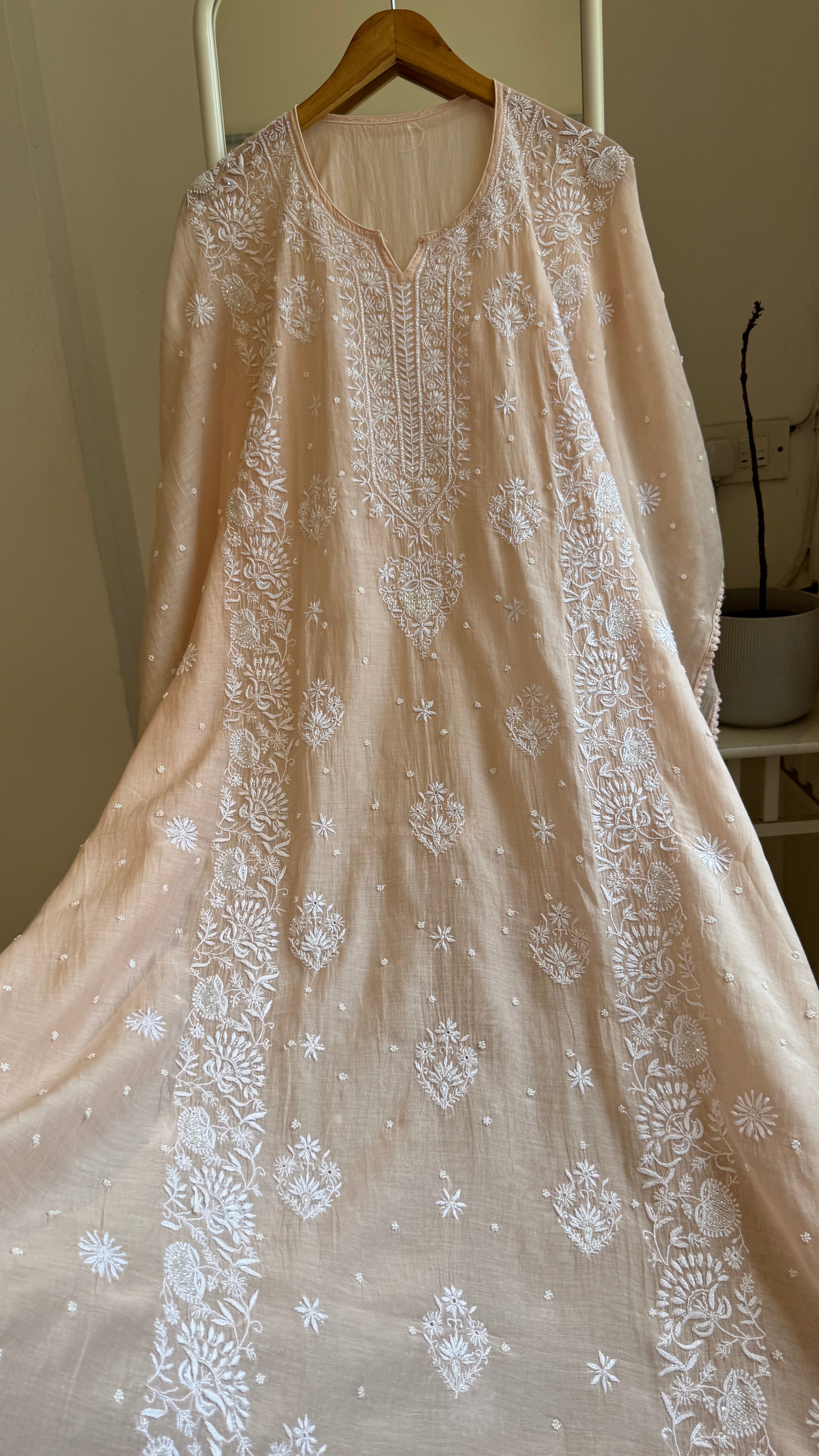 Mul Chanderi Chikankari Kaftan - Pale Pink