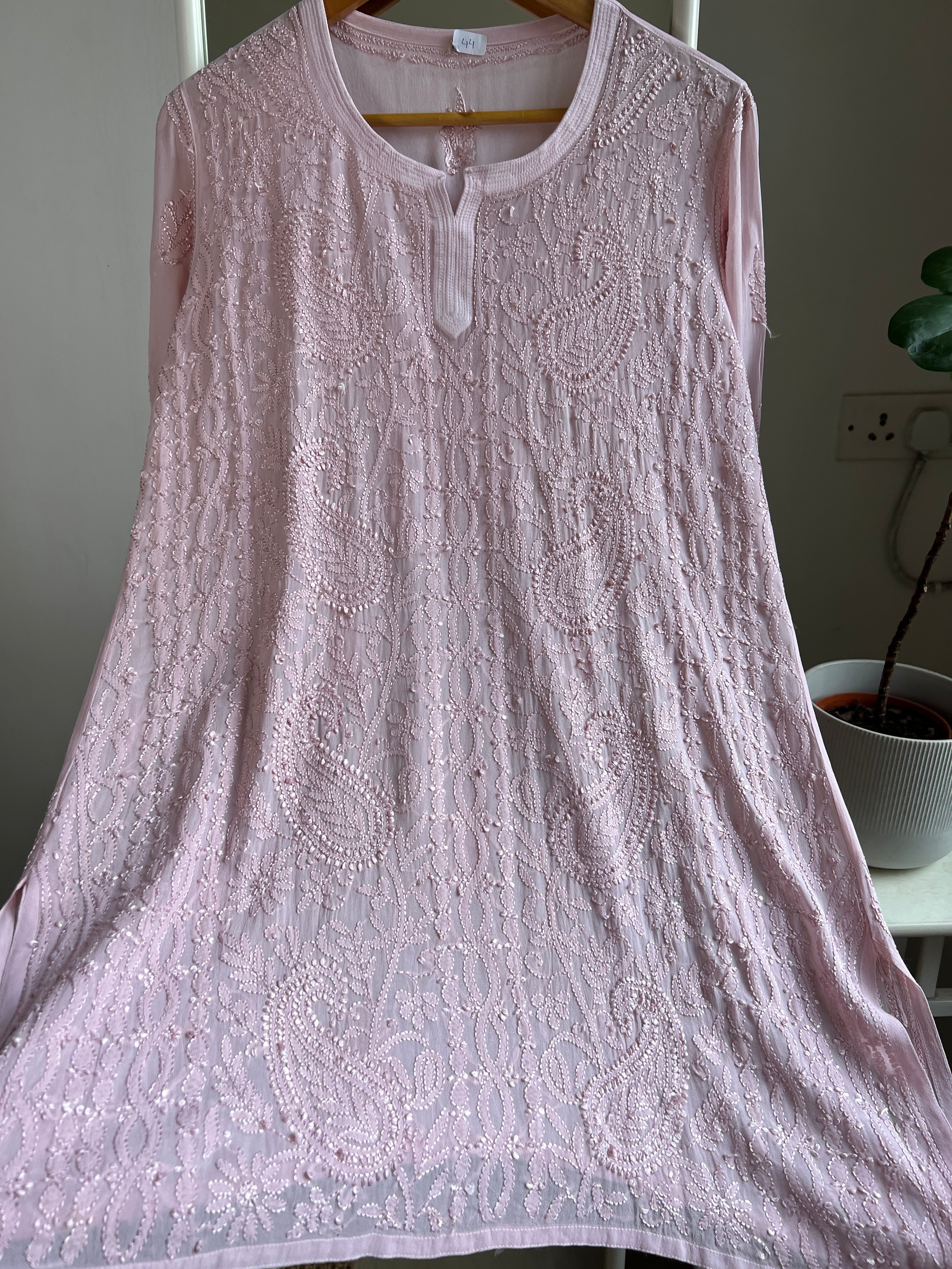Chikankari Viscose Georgette short Top in Pale pink ARIAA CHIKANKARI 