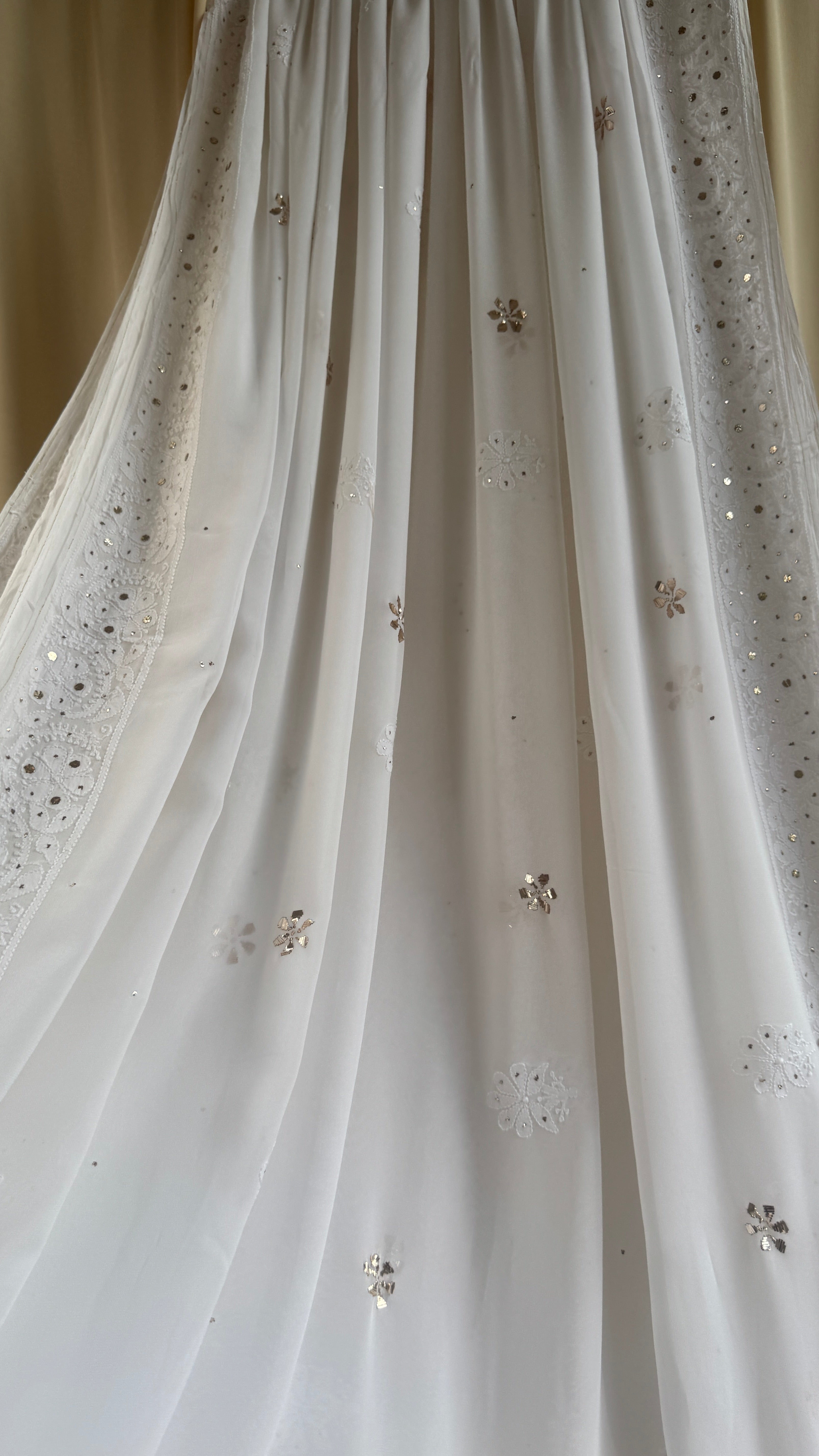 Viscose White Chikankari saree with Mukaish Work
