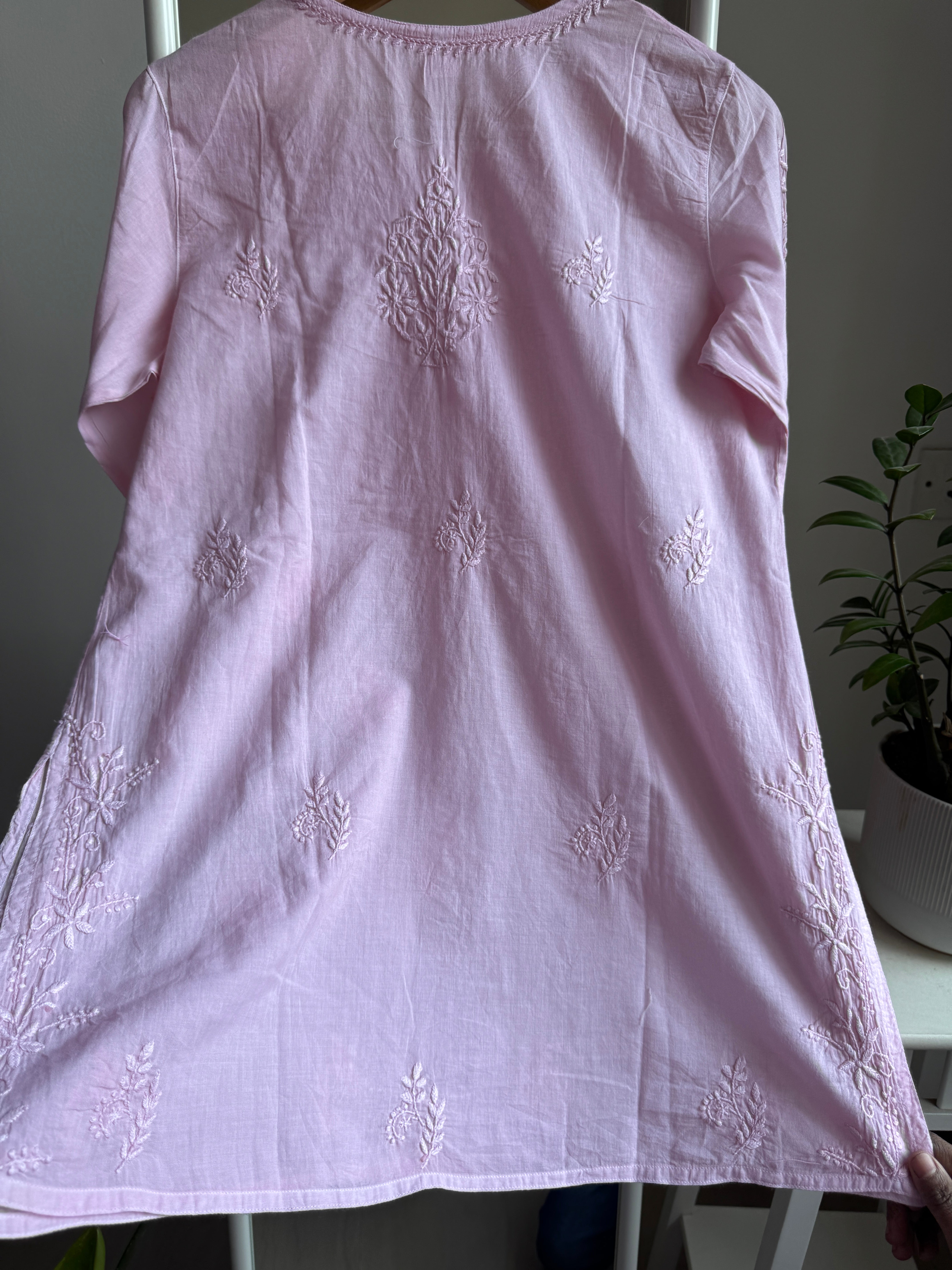 Mul Cotton Chikankari Full sleeves short Top - Pale pink