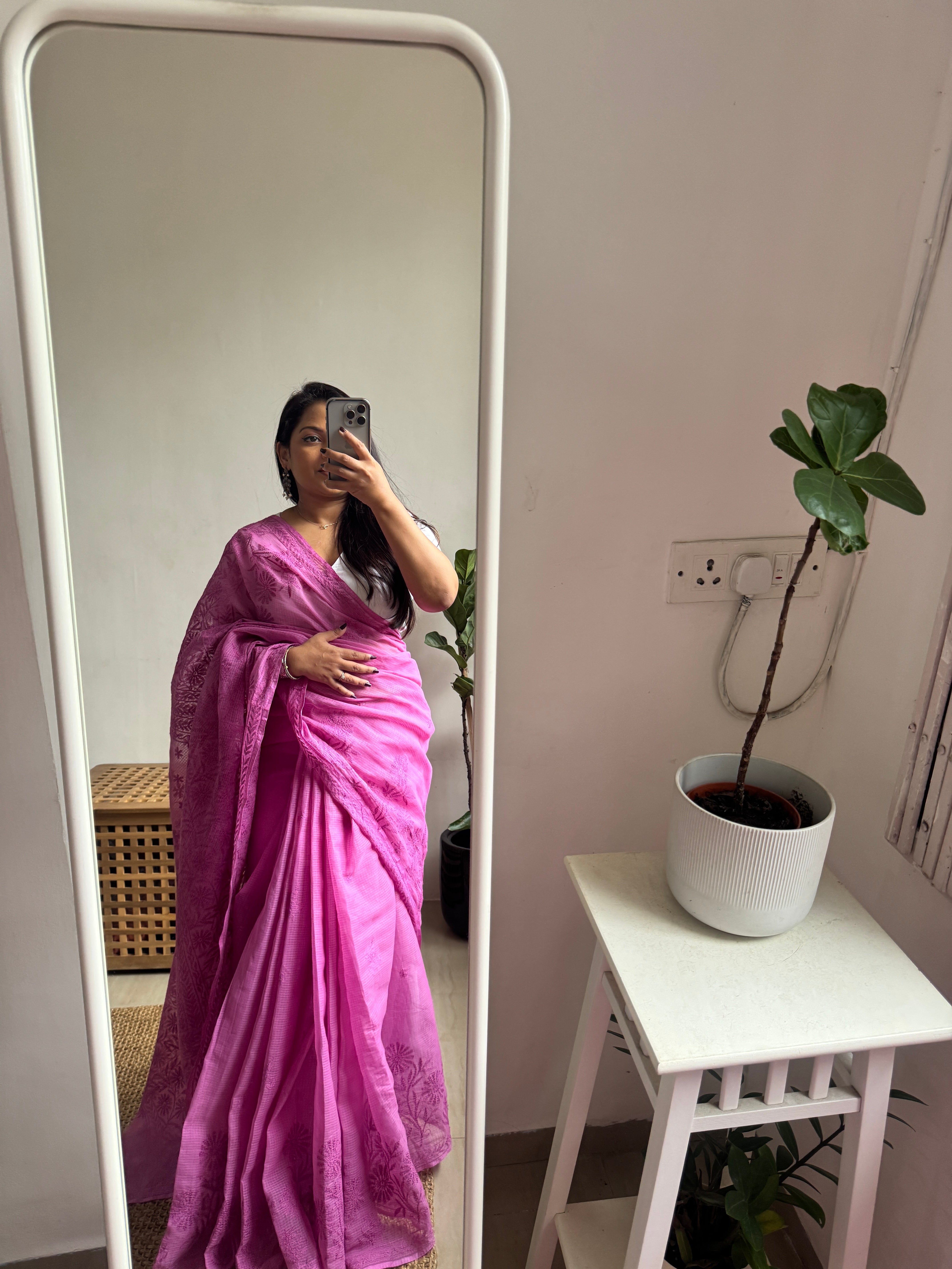 Kota Chikankari saree in Berry Pink ARIAA CHIKANKARI 