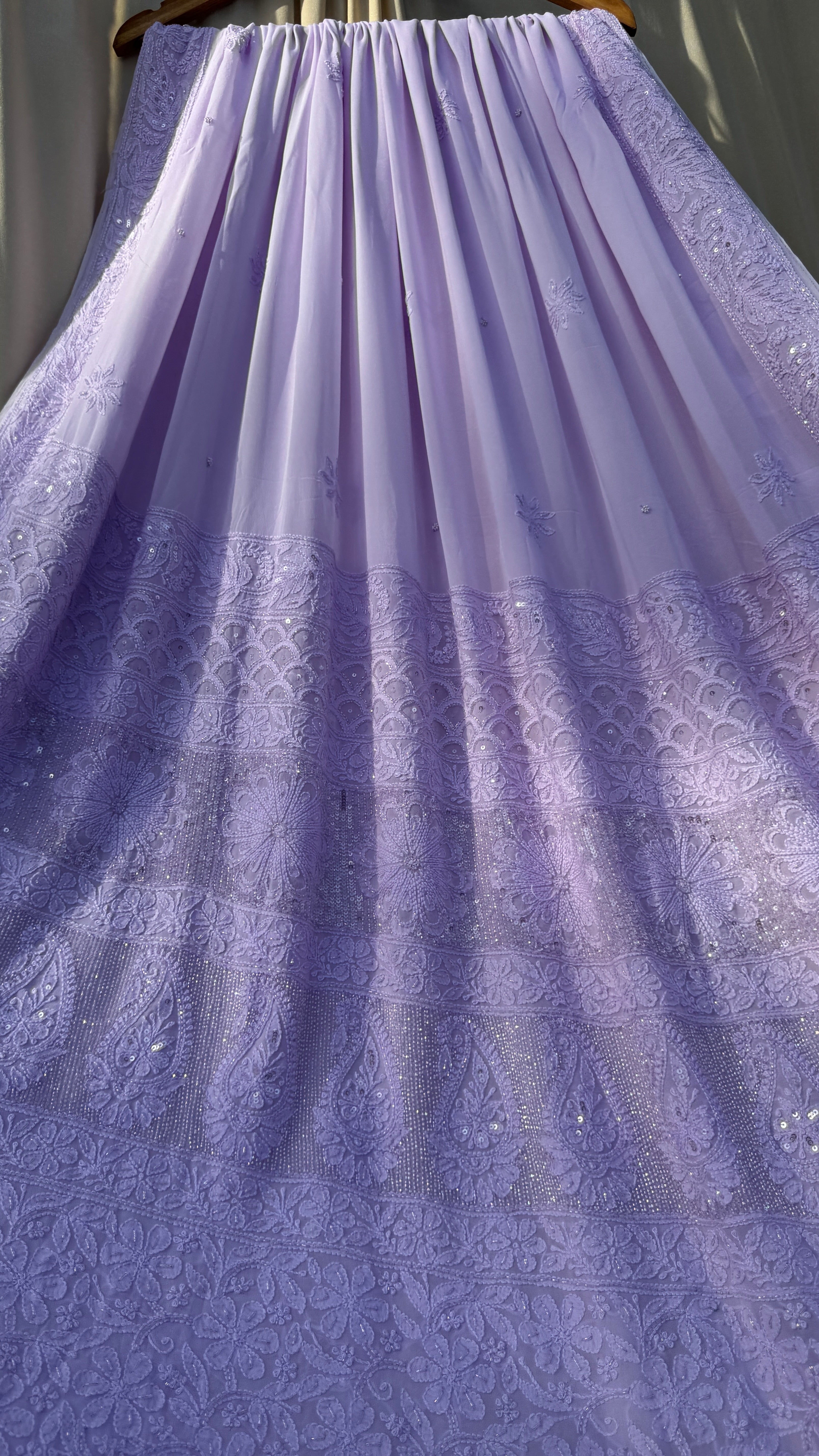 Viscose Lavender Chikankari saree with Pearl embellishments