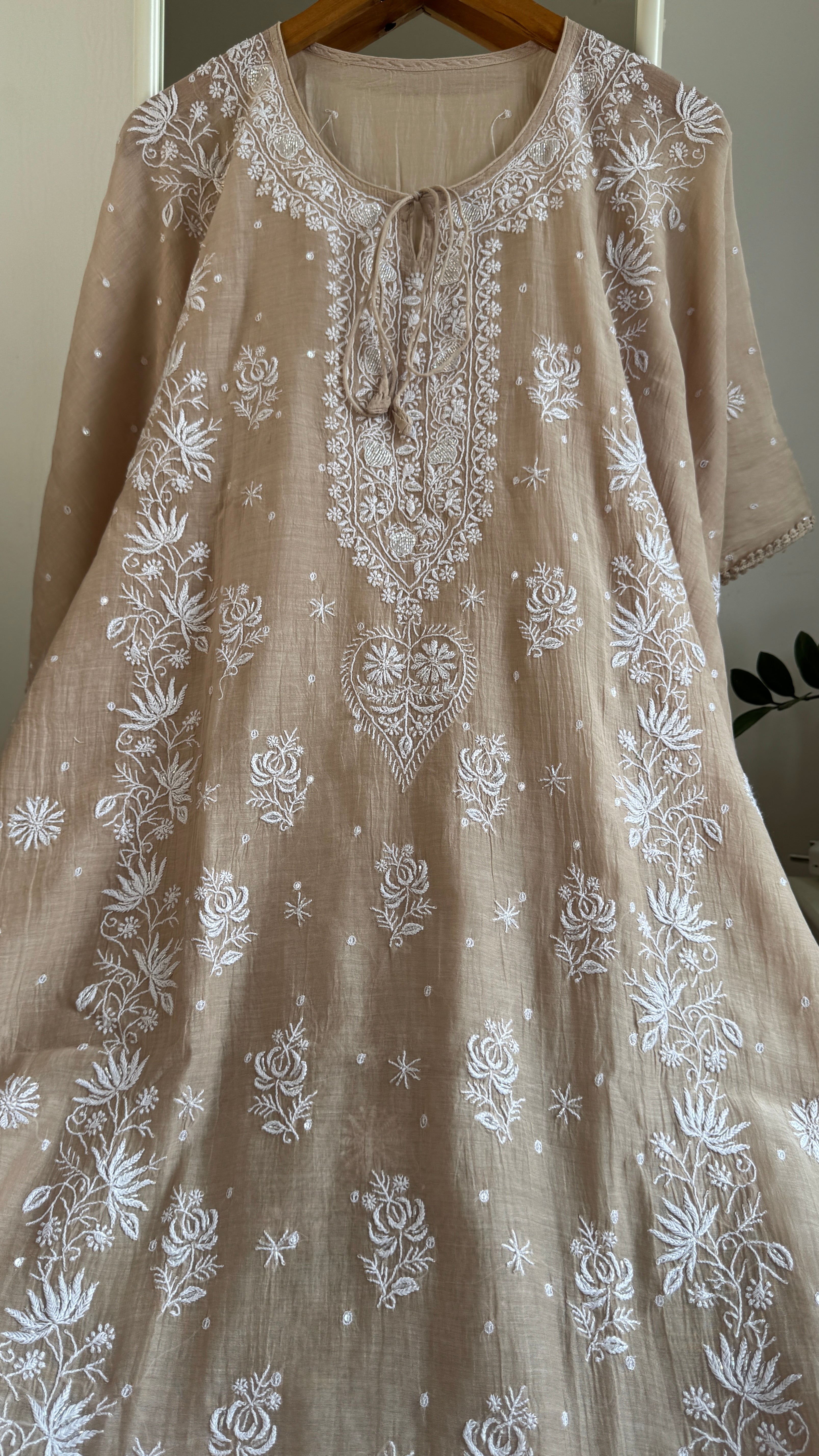 Mul Chanderi Chikankari Kaftan - Beige