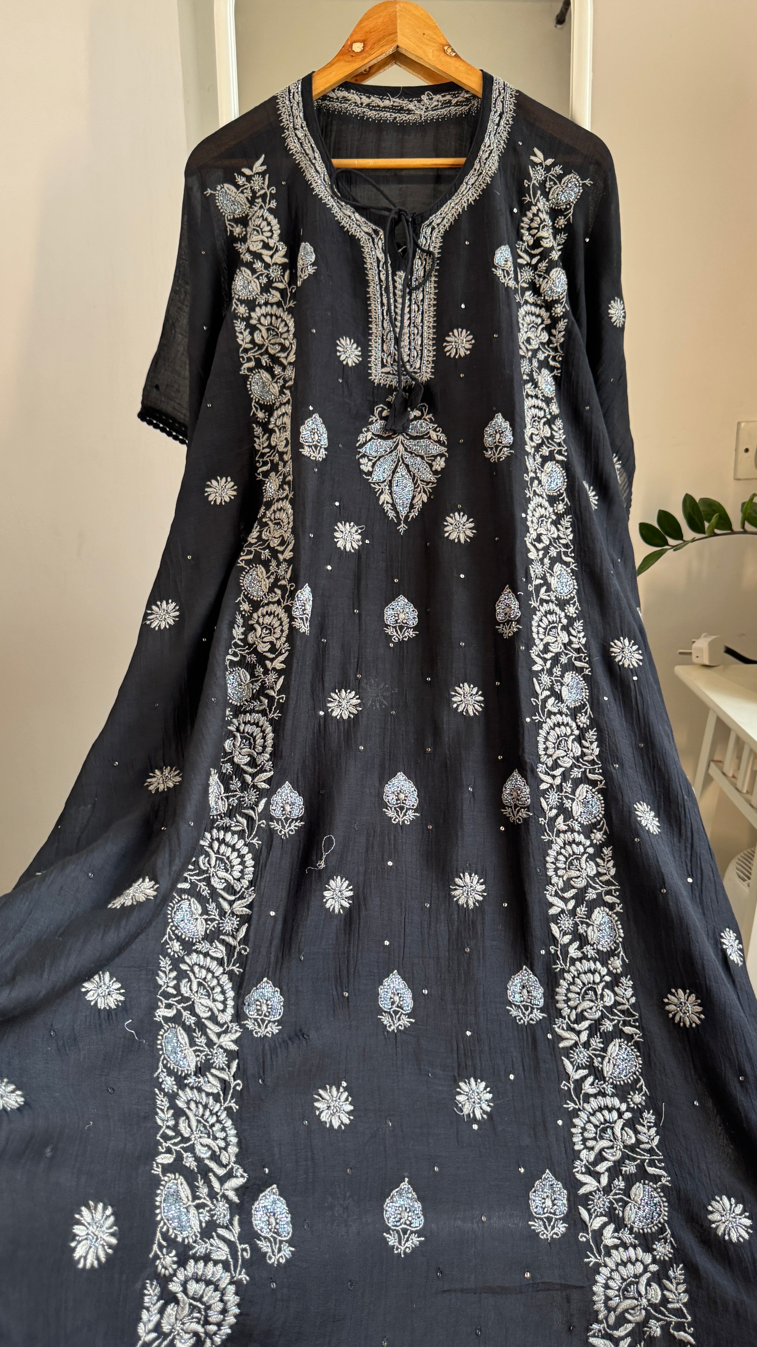 Mul Chanderi Chikankari Kaftan - Black