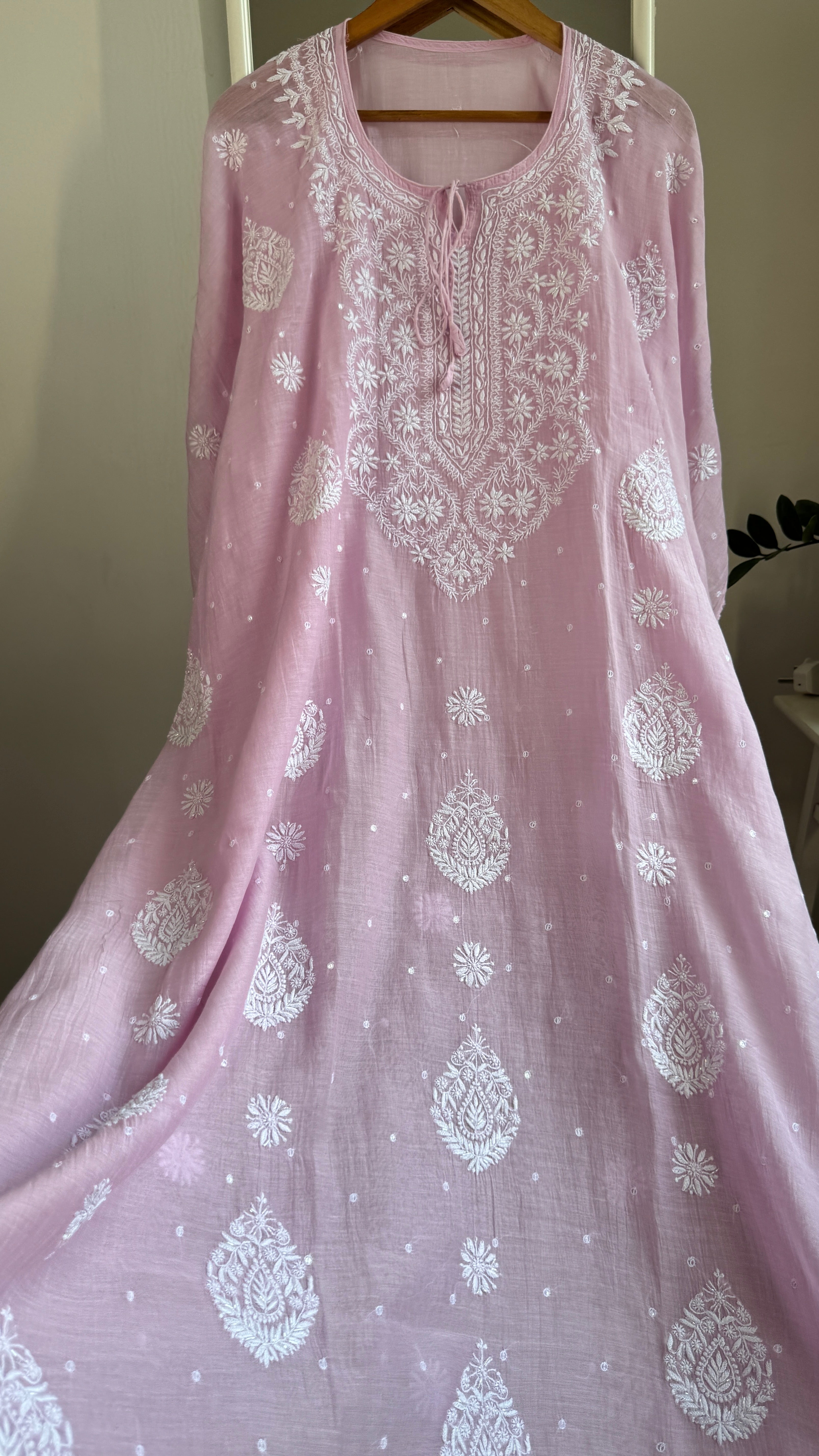 Mul Chanderi Chikankari Kaftan - Onion Pink