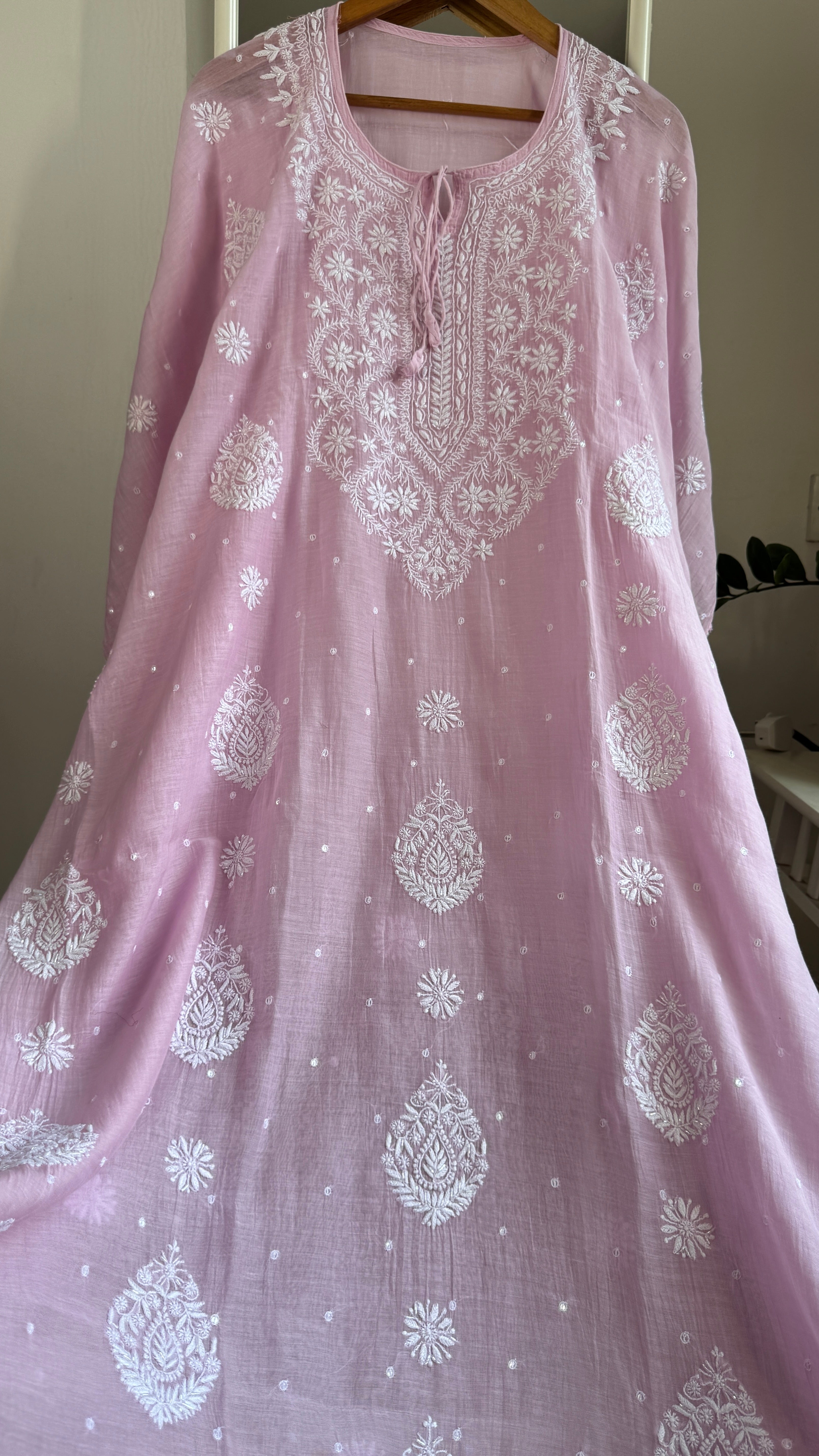 Mul Chanderi Chikankari Kaftan - Onion Pink