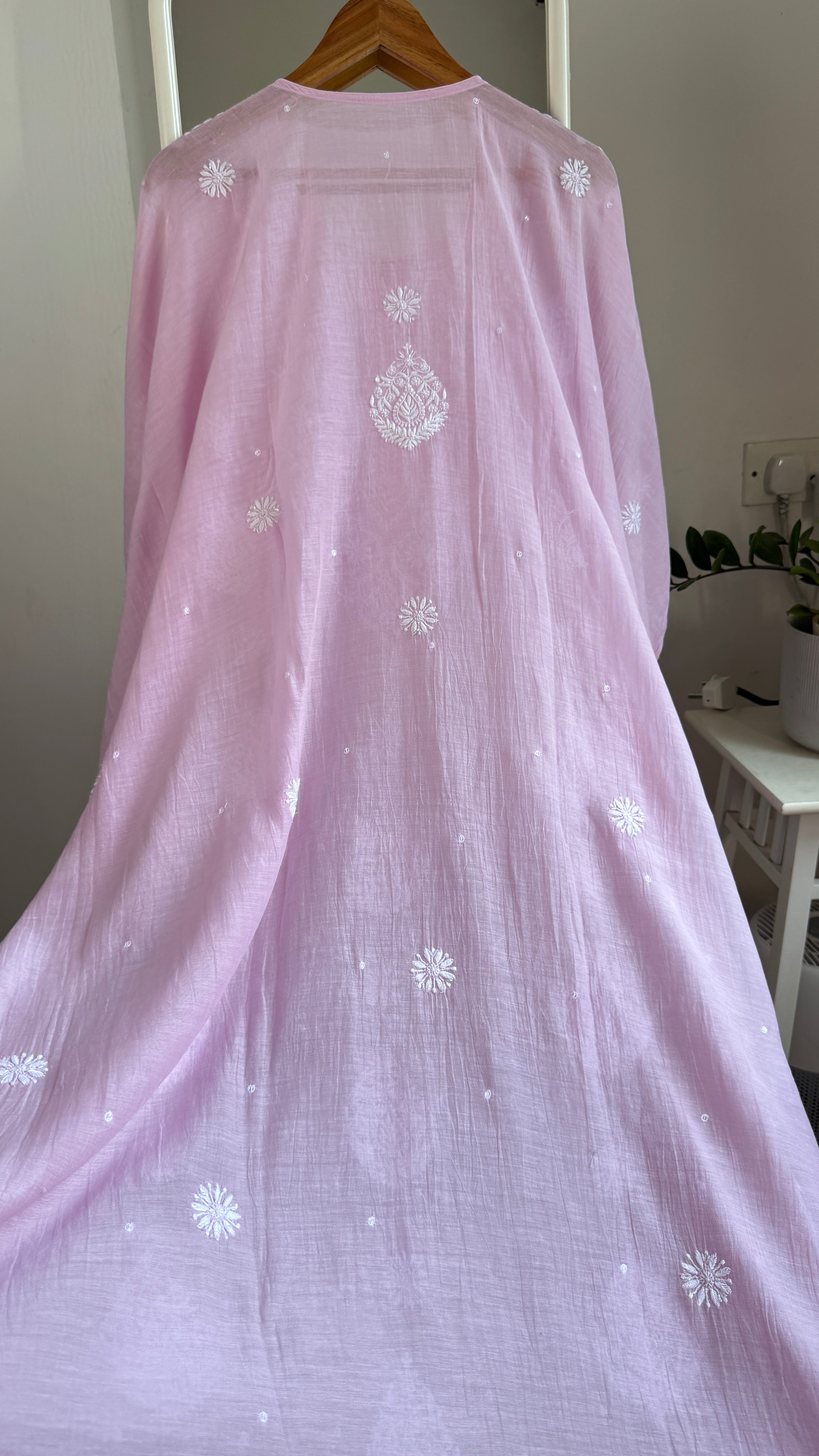 Mul Chanderi Chikankari Kaftan - Onion Pink
