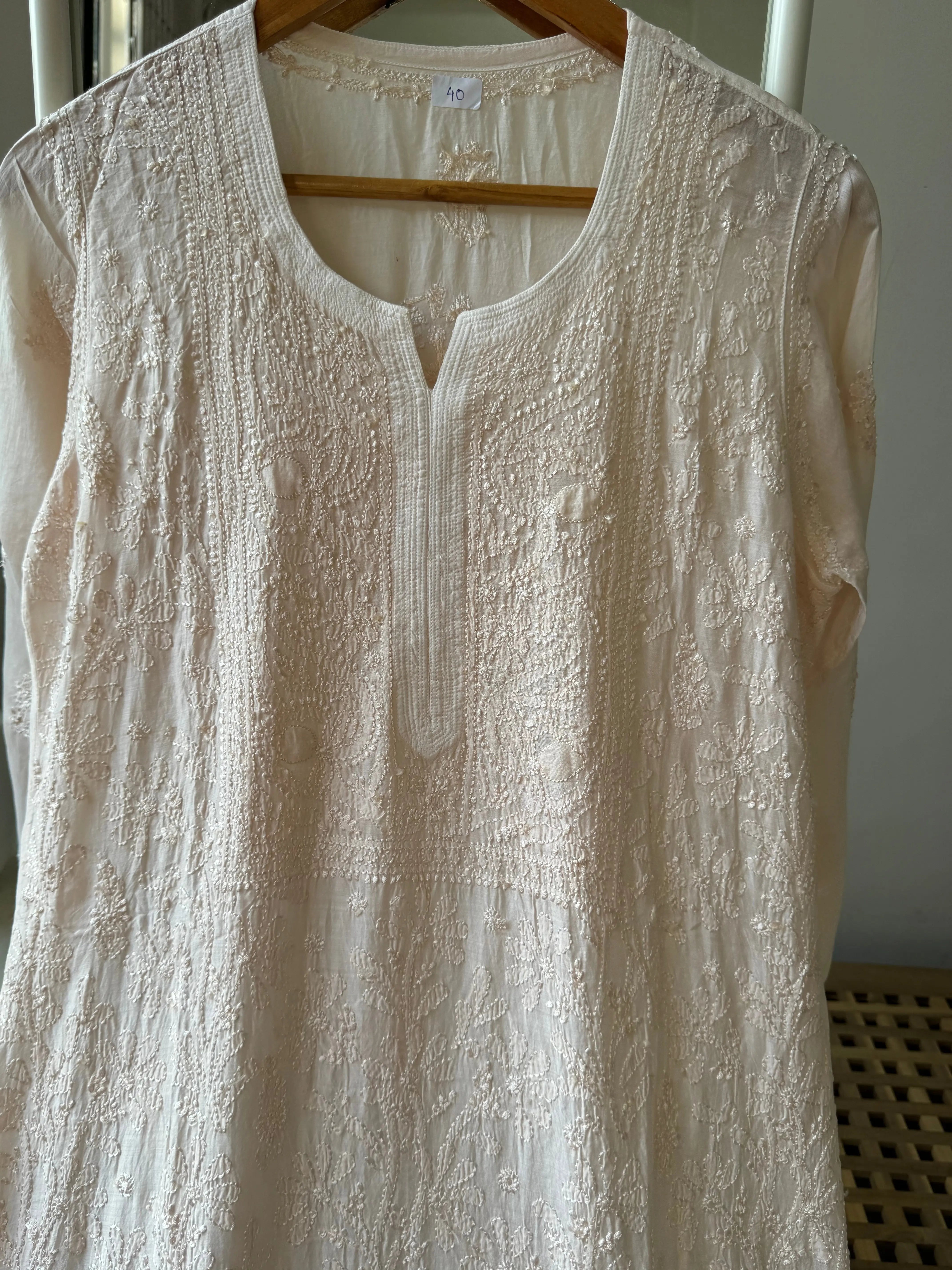 Muslin Chikankari Kurti - Cream White ARIAA CHIKANKARI 