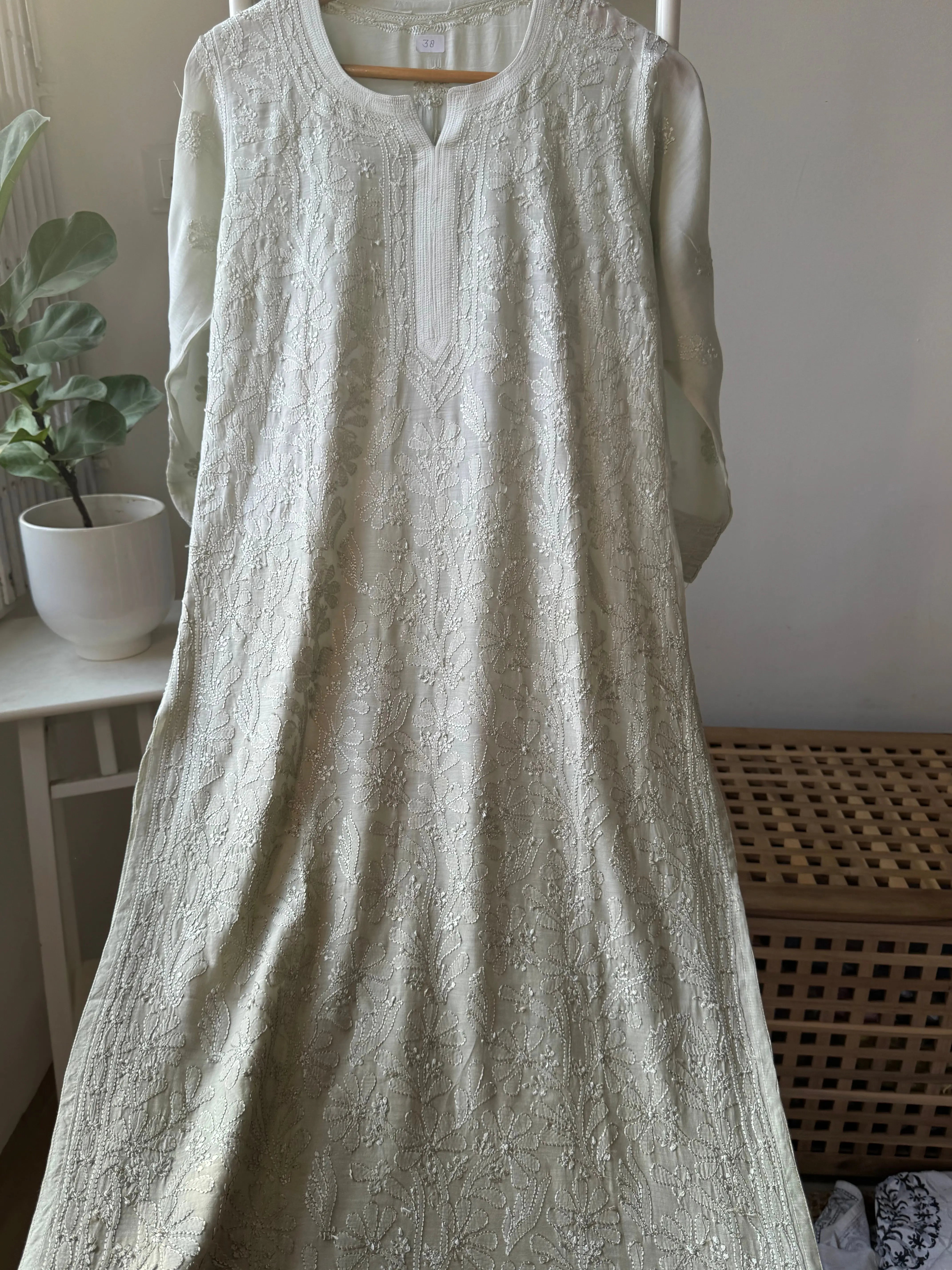 Muslin Chikankari Kurti - Pista Green Ombre ARIAA CHIKANKARI 