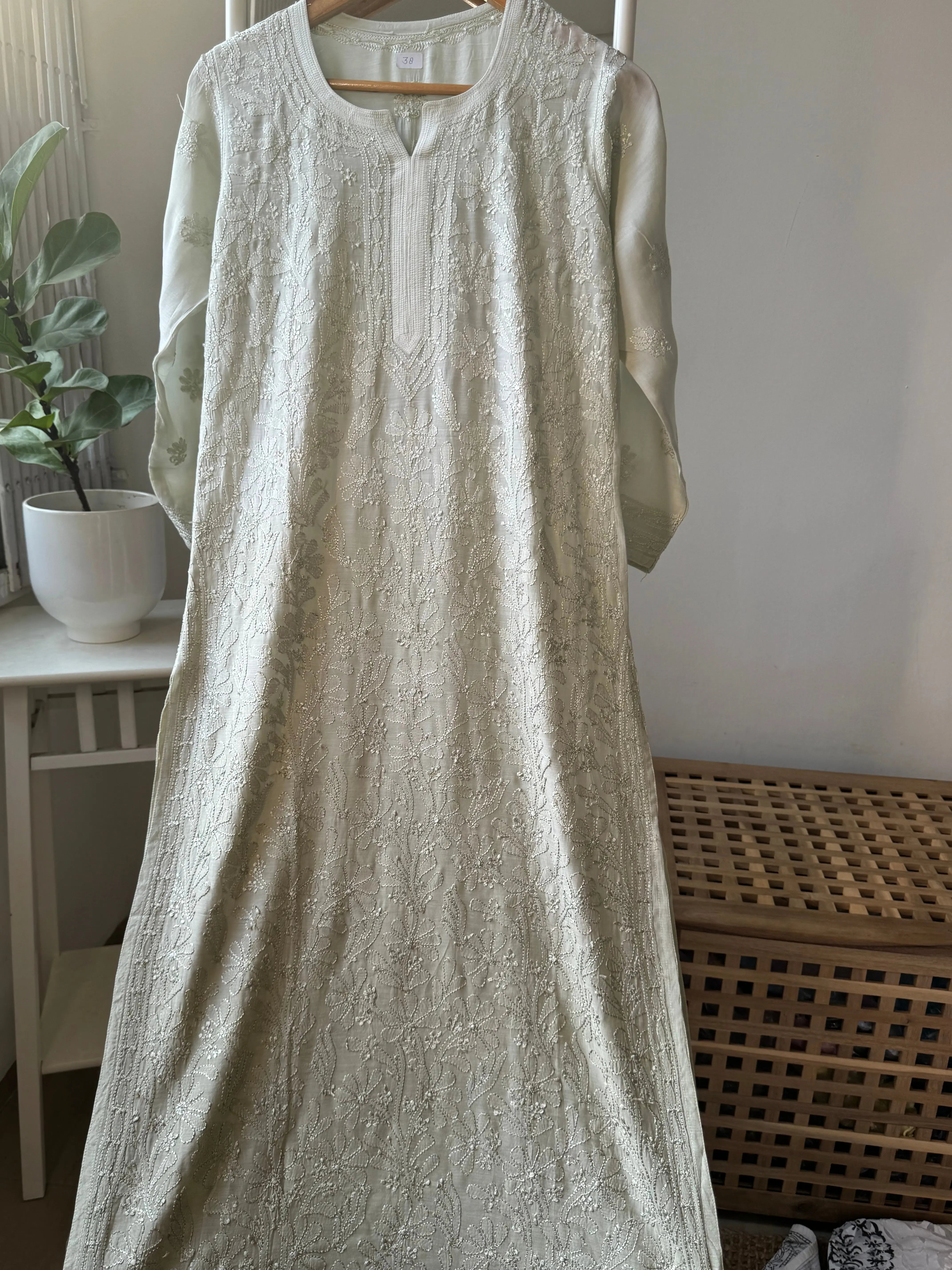 Muslin Chikankari Kurti - Pista Green Ombre ARIAA CHIKANKARI 