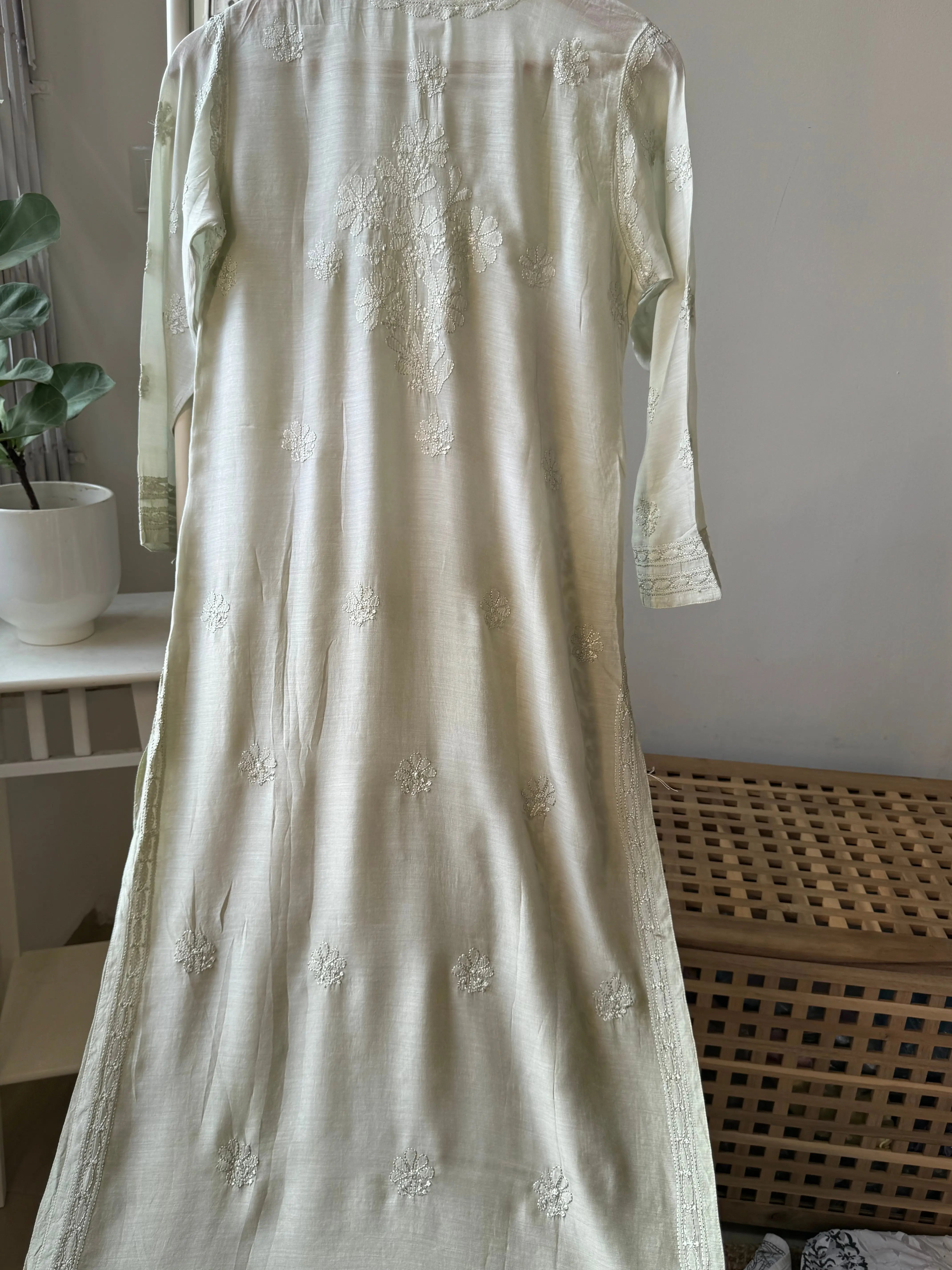 Muslin Chikankari Kurti - Pista Green Ombre ARIAA CHIKANKARI 