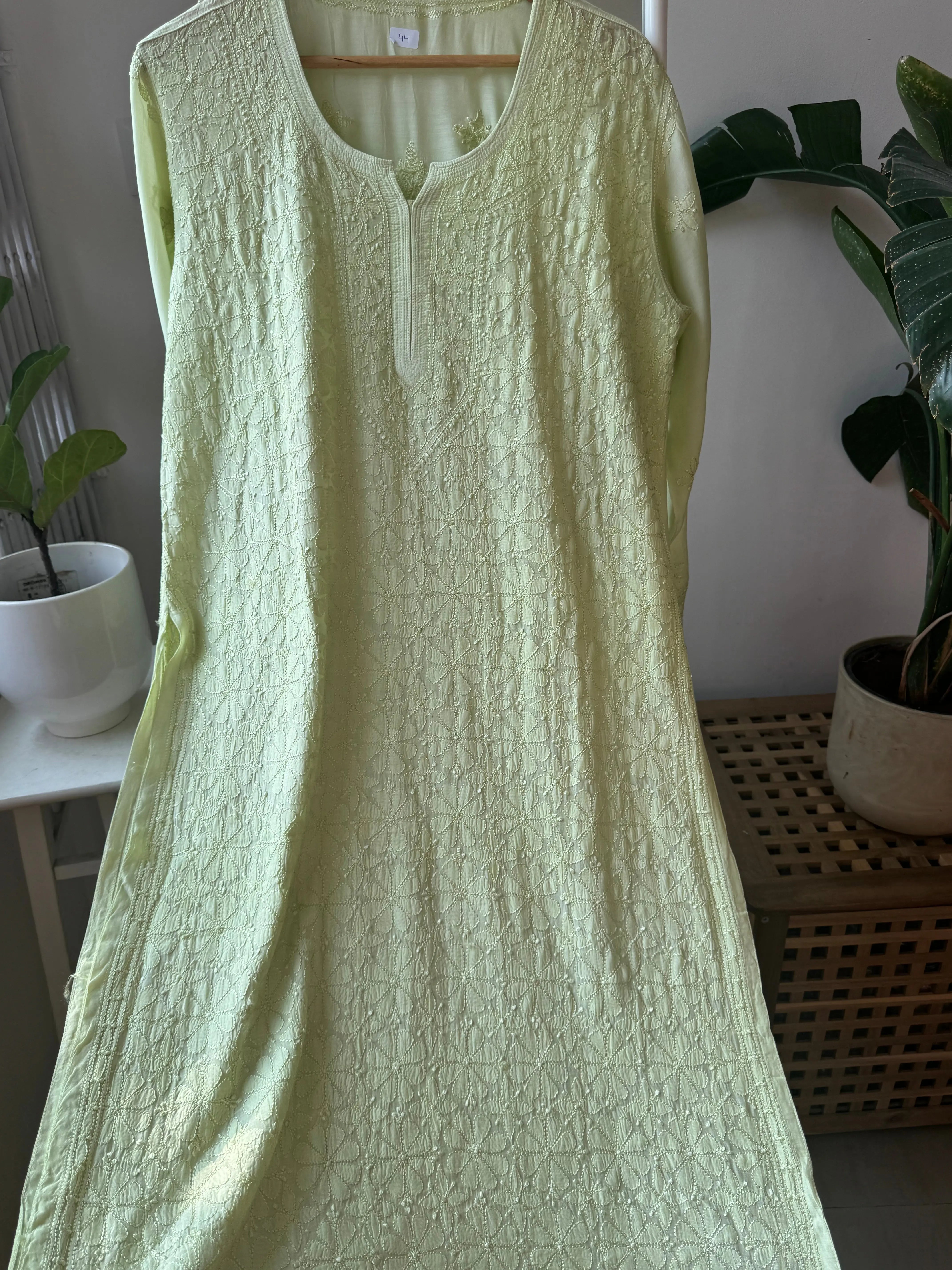 Muslin Chikankari Kurti - Light Green ARIAA CHIKANKARI 