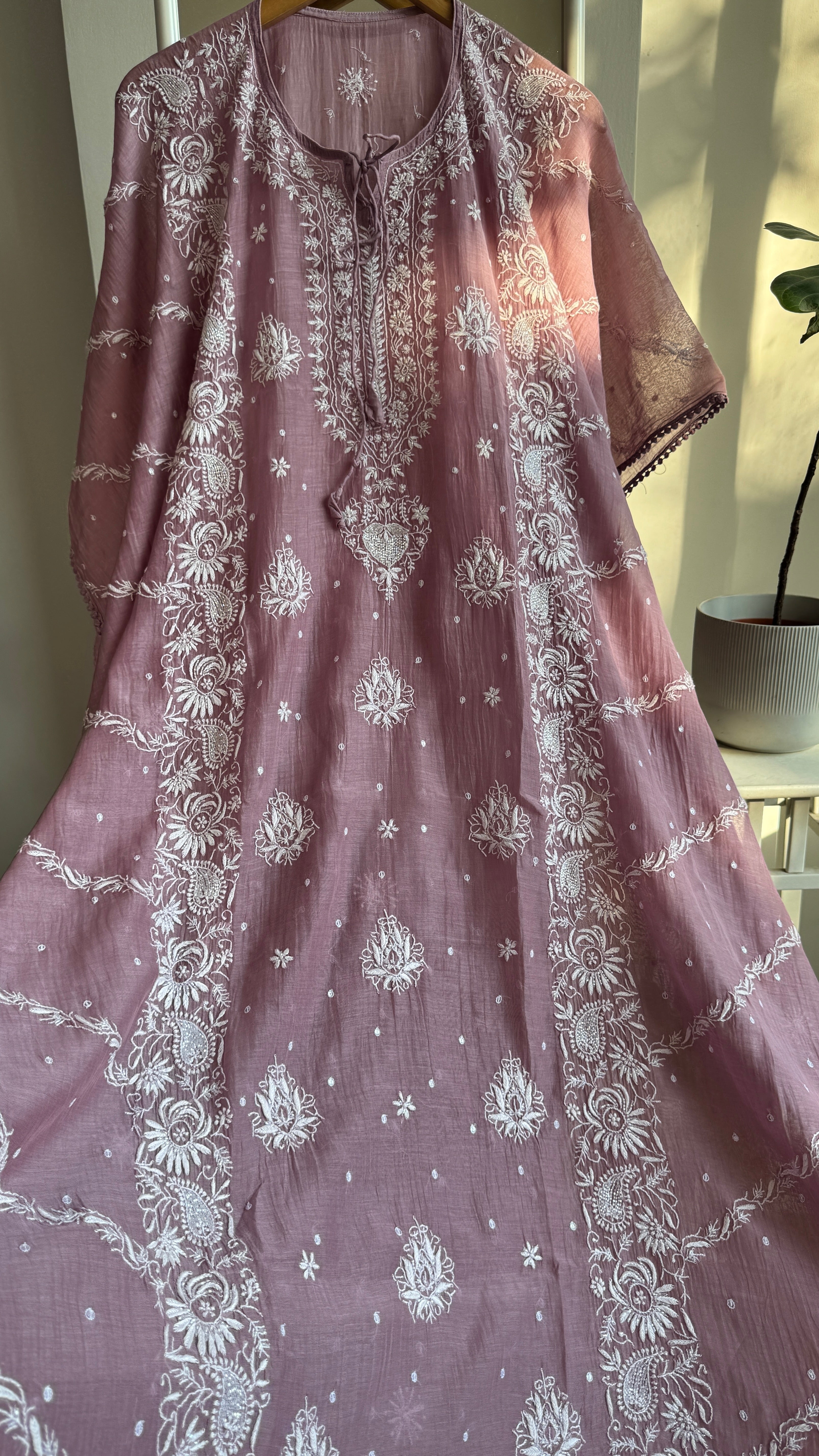 Mul Chanderi Chikankari Kaftan - Mauve