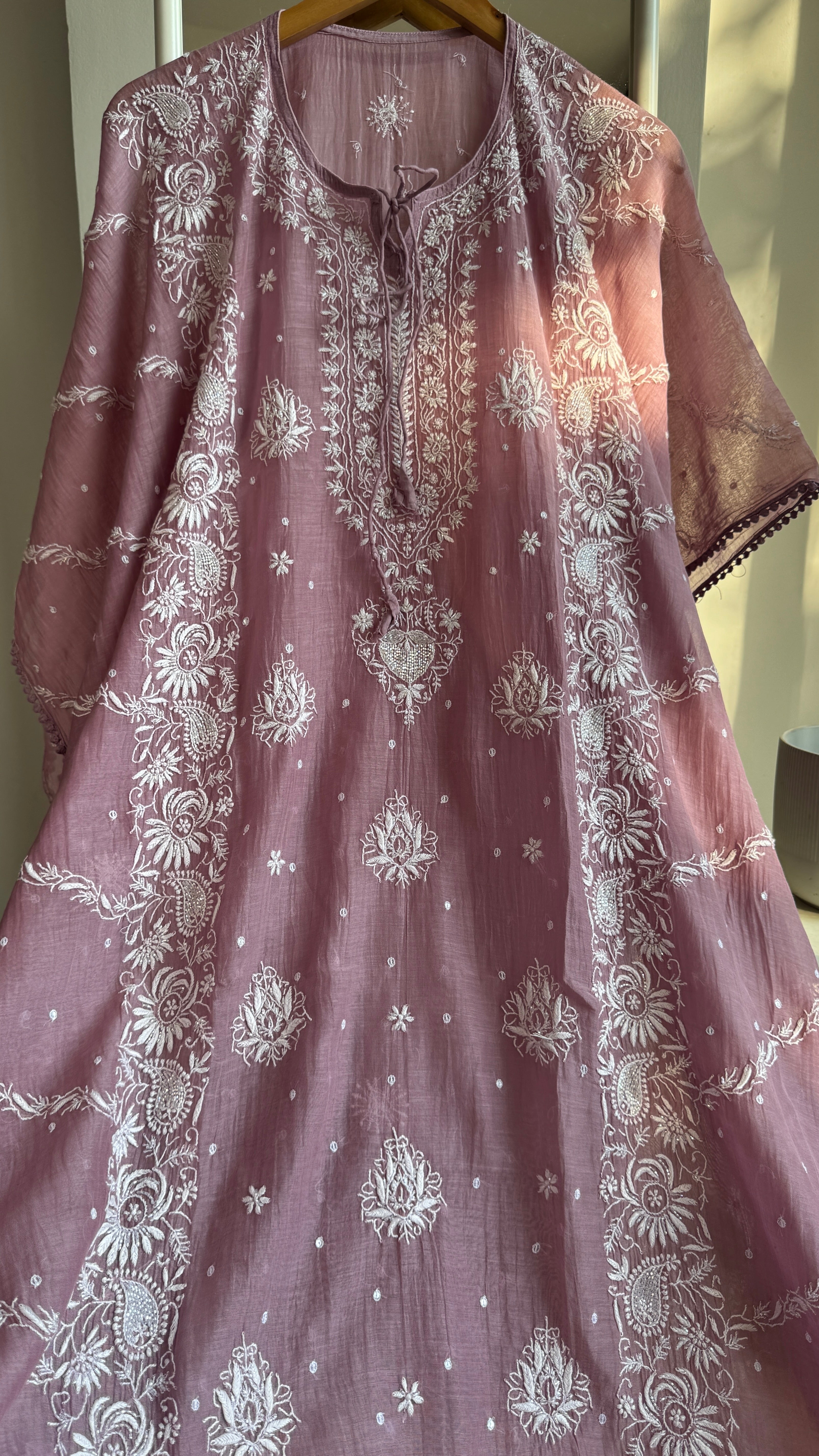 Mul Chanderi Chikankari Kaftan - Mauve
