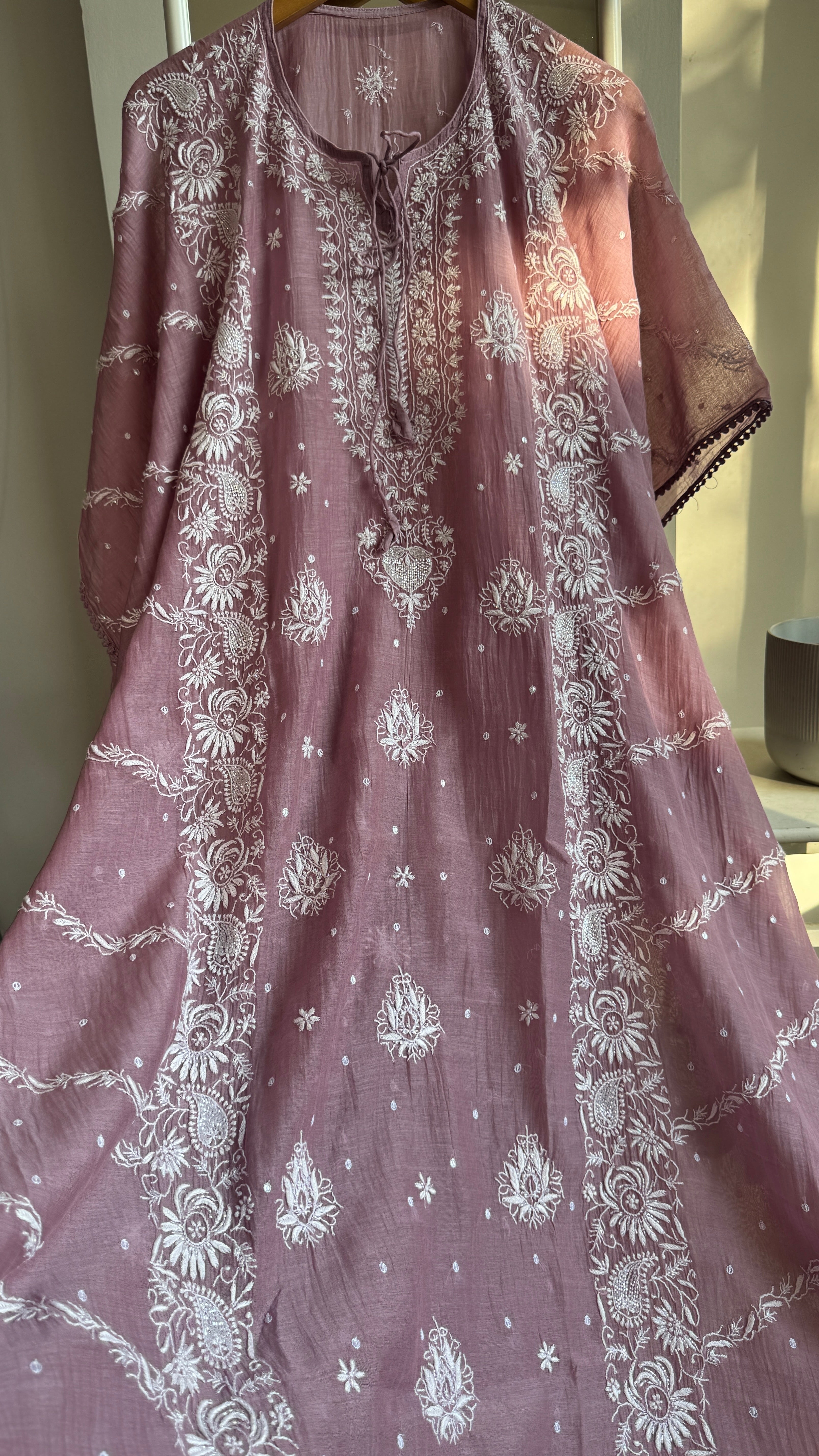 Mul Chanderi Chikankari Kaftan - Mauve