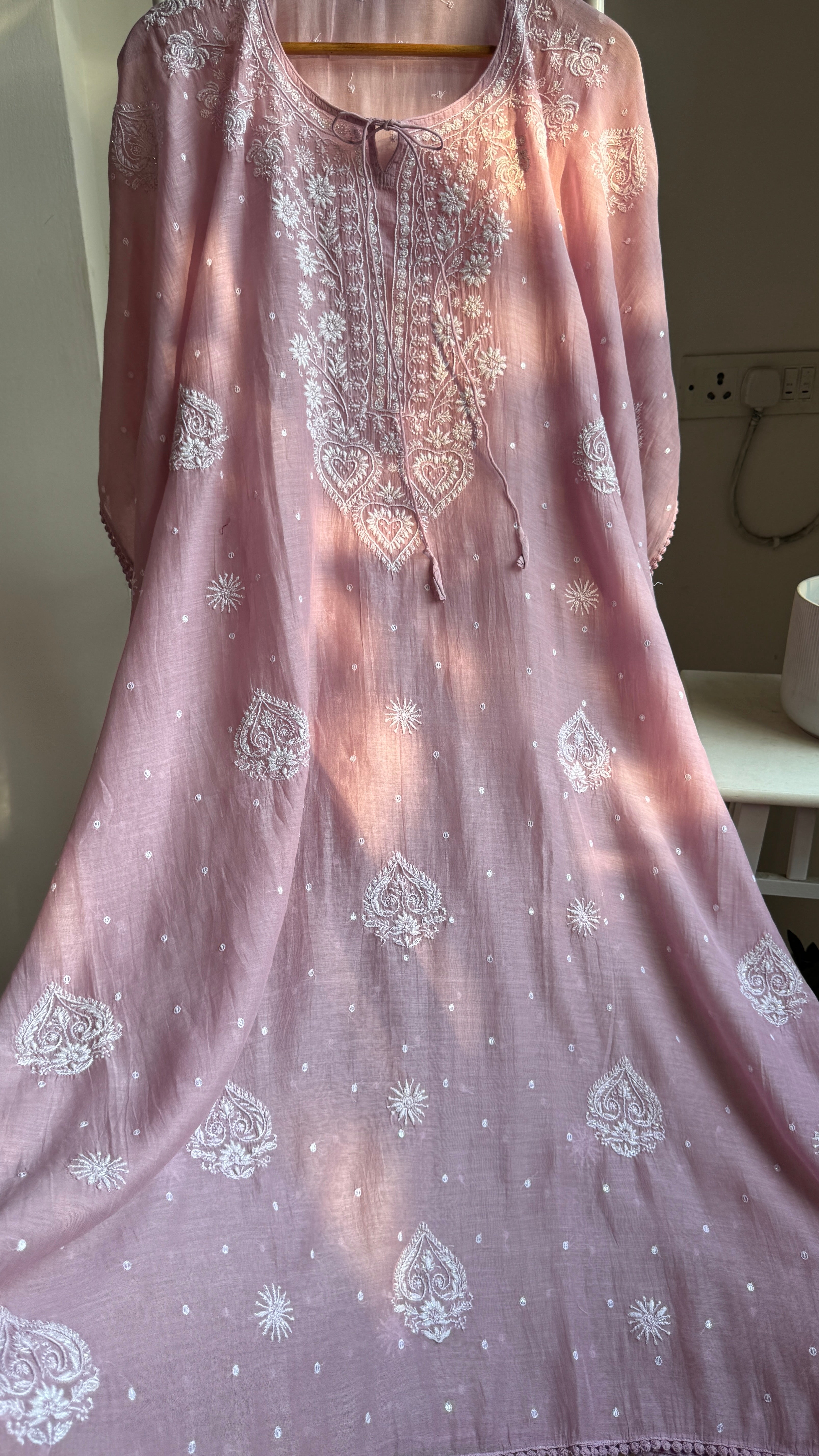 Mul Chanderi Chikankari Kaftan - Mauve