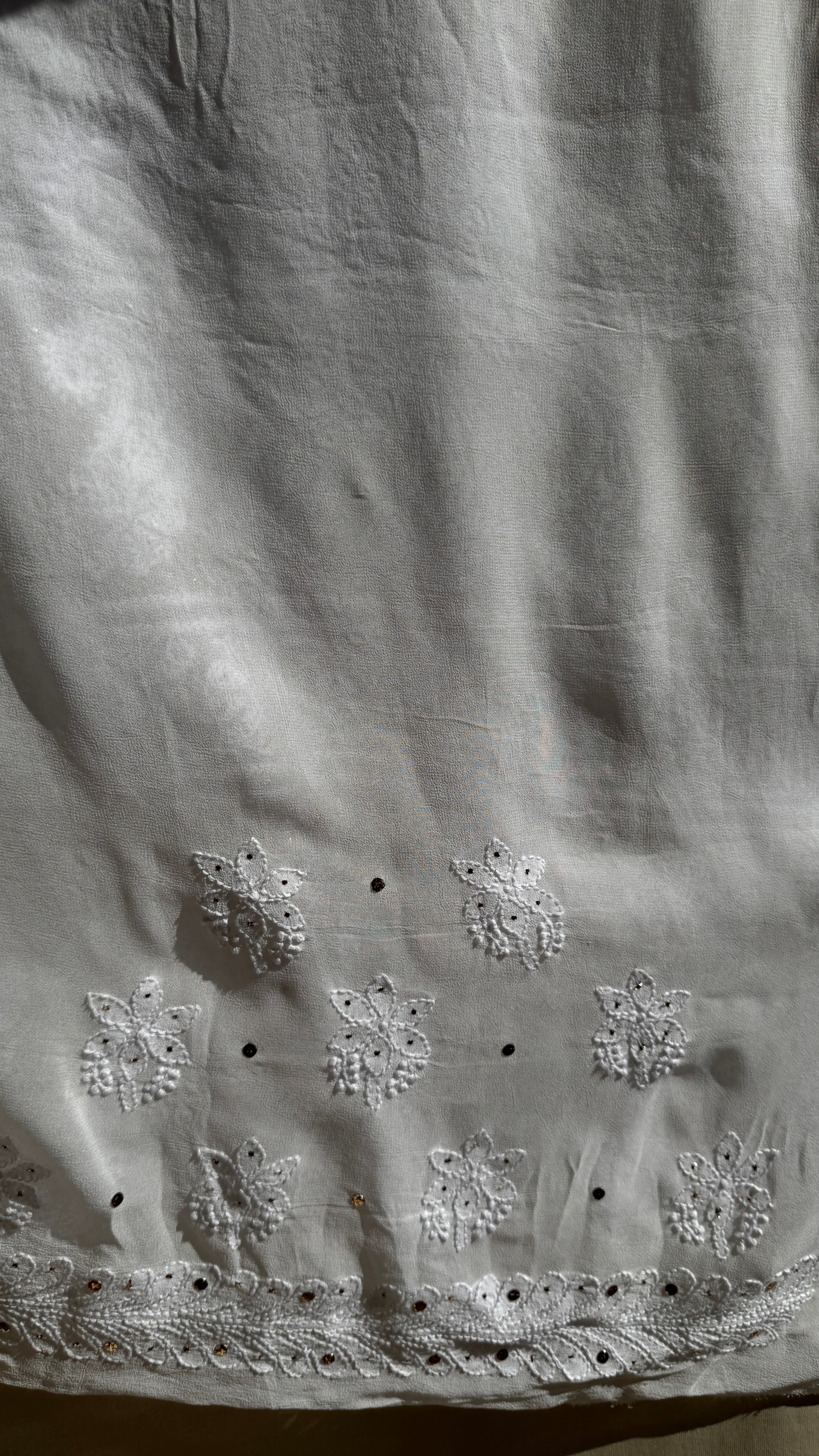 Viscose White Chikankari saree with Mukaish Work