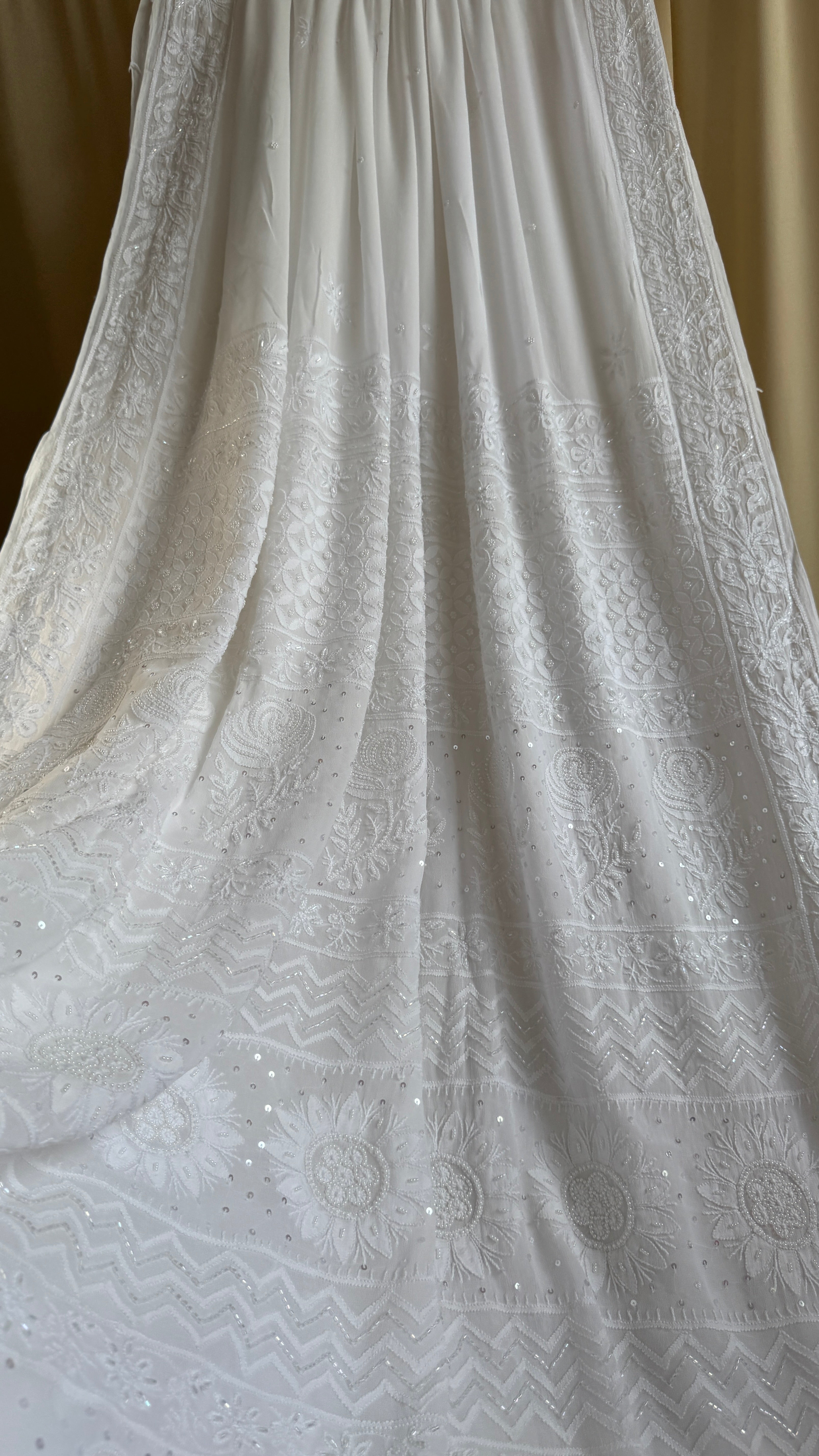 Viscose White Chikankari saree with Pearl embellishments