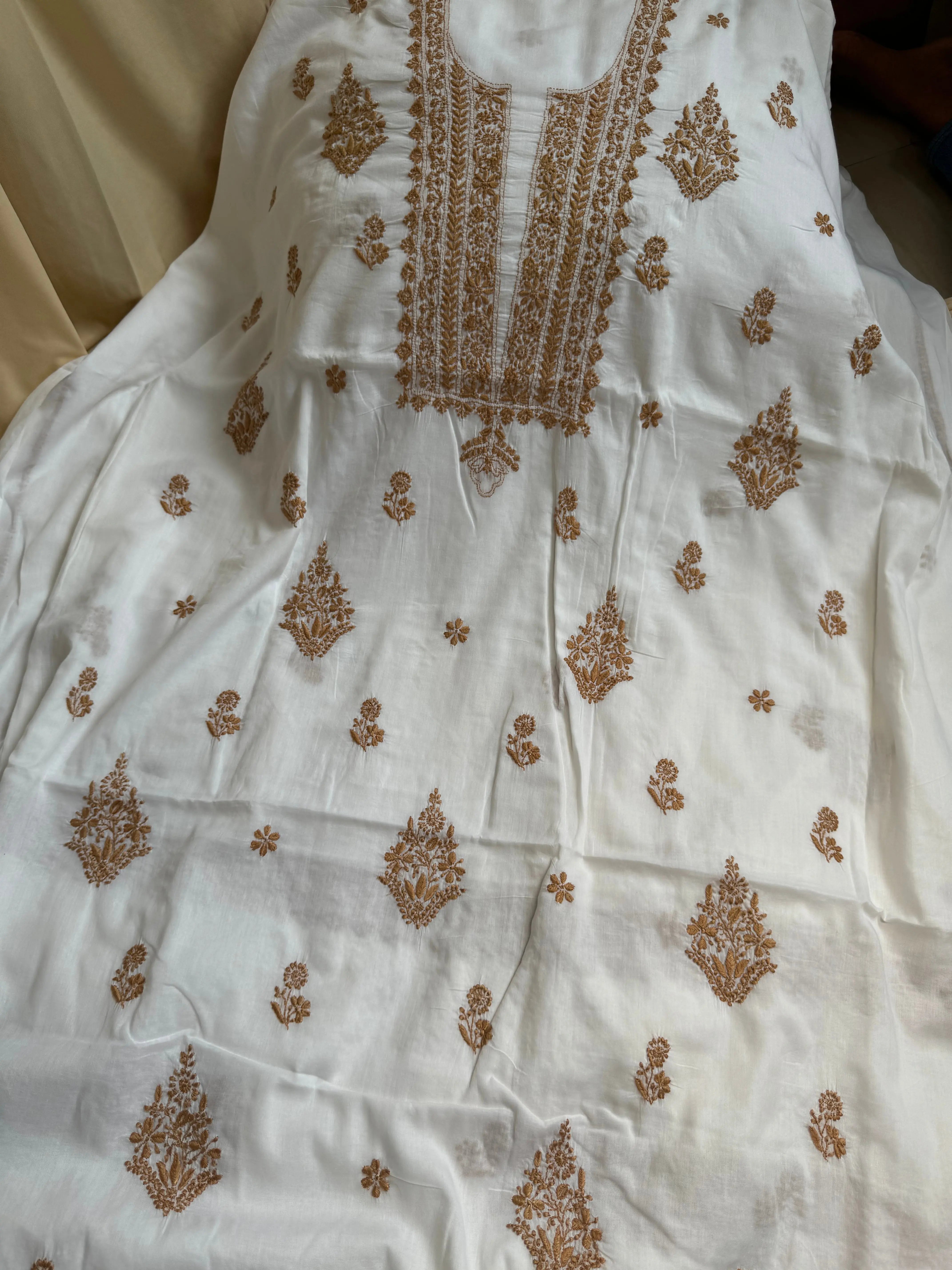 Mul cotton -Unstitched set - Kurti with Dupatta - ARIAA CHIKANKARI ARIAA CHIKANKARI 