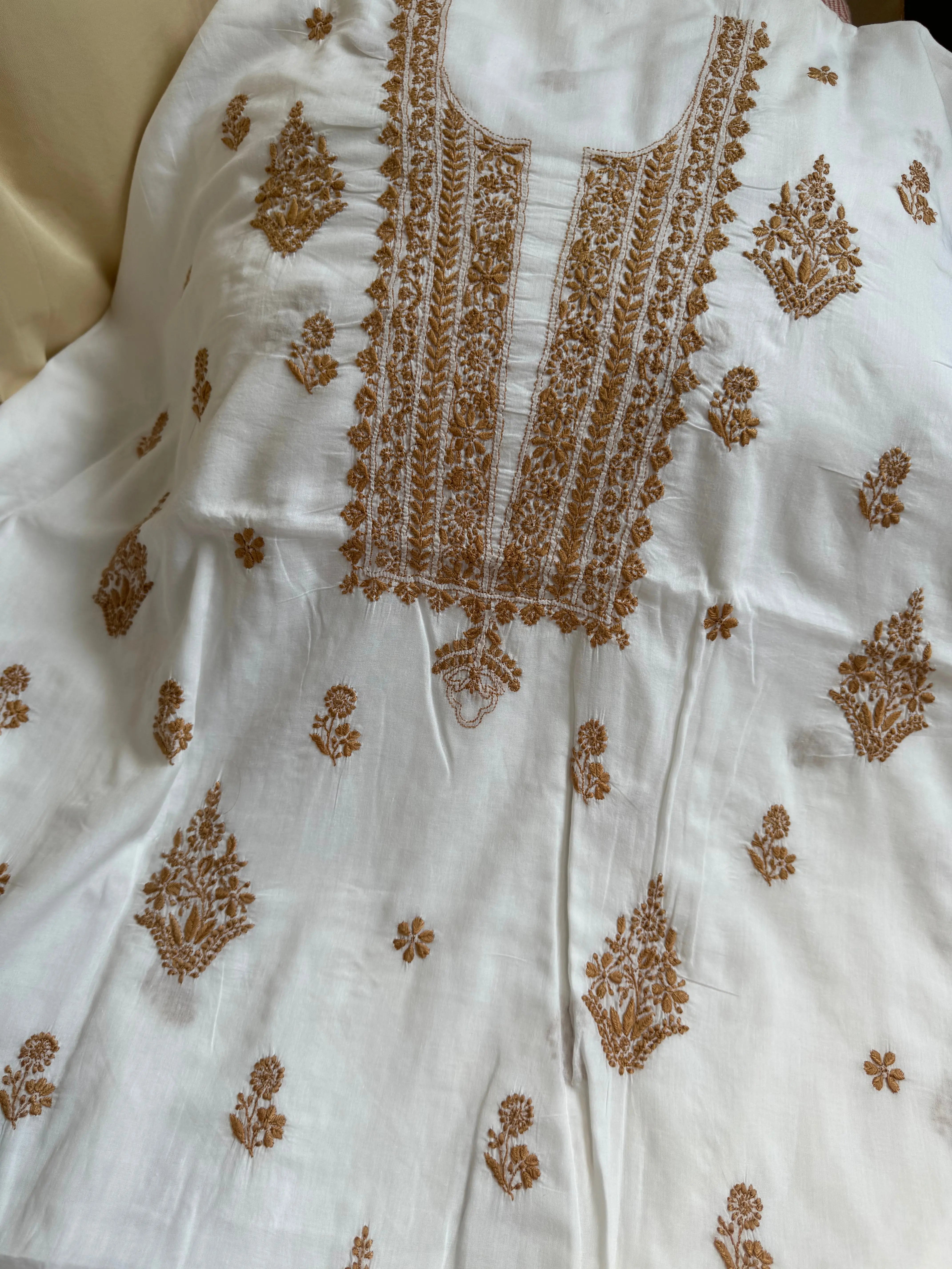 Mul cotton -Unstitched set - Kurti with Dupatta - ARIAA CHIKANKARI ARIAA CHIKANKARI 