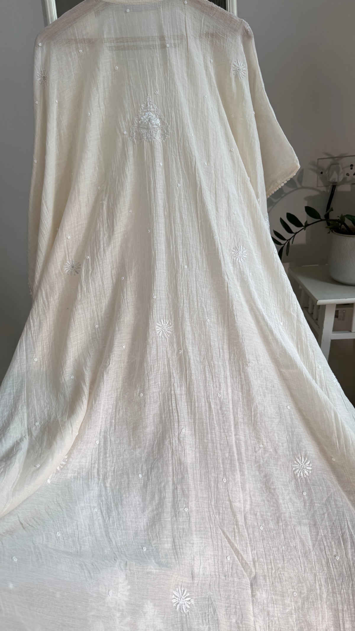 Mul Chanderi Chikankari Kaftan -Ivory