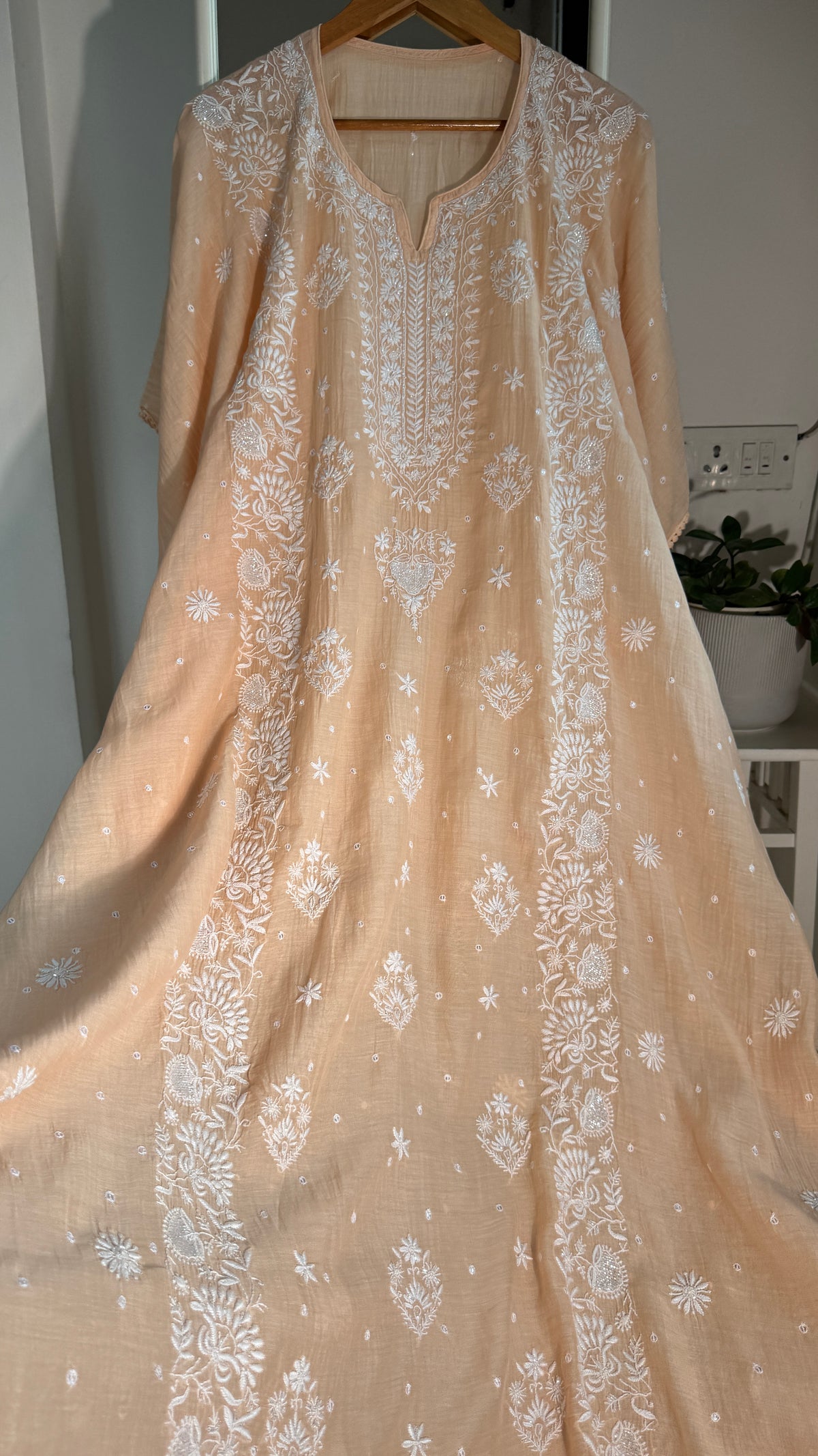 Mul Chanderi Chikankari Kaftan - Peach