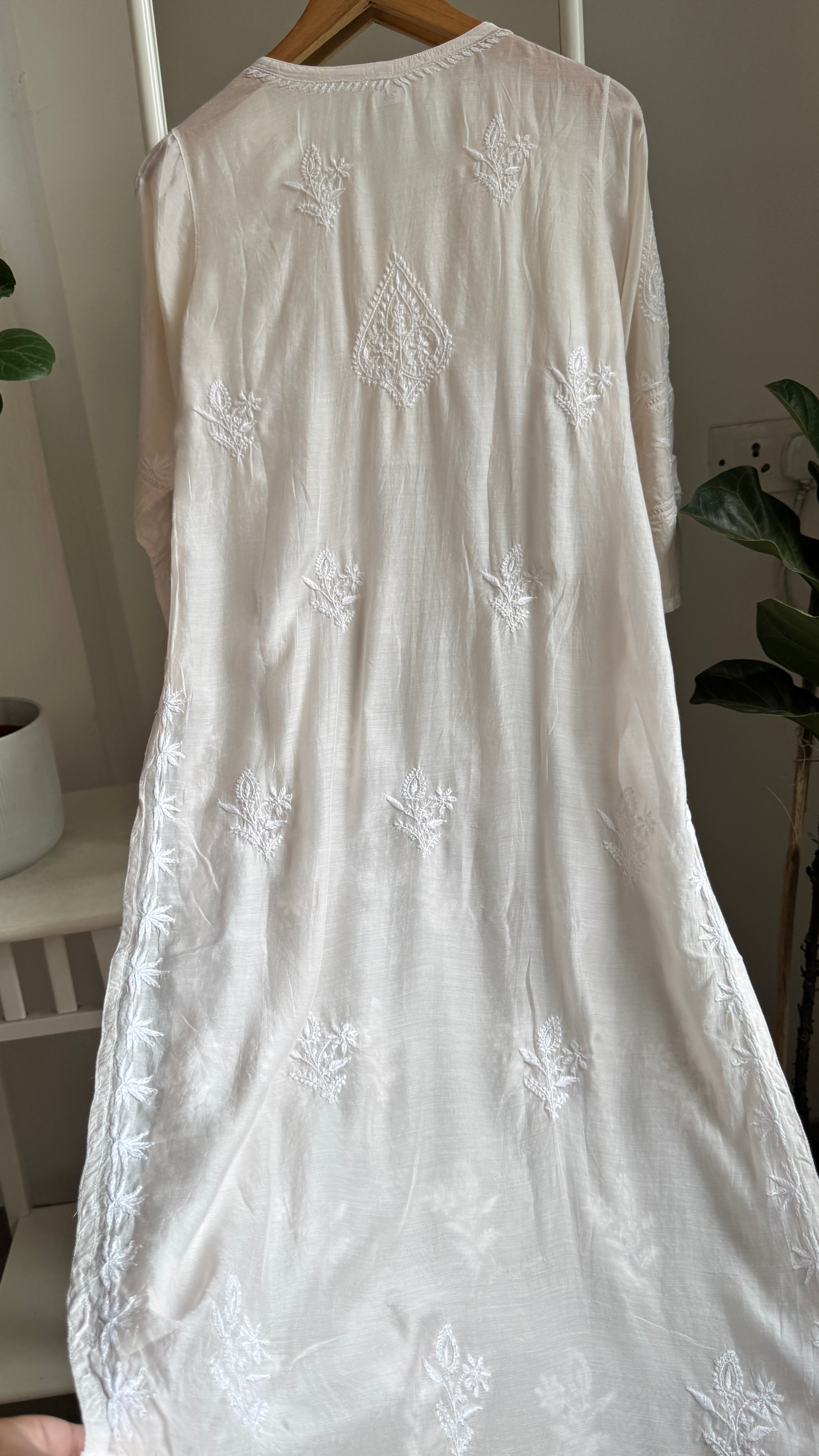 Muslin Chikankari Kurti with White Thread work - Ivory - Gulzar Collection