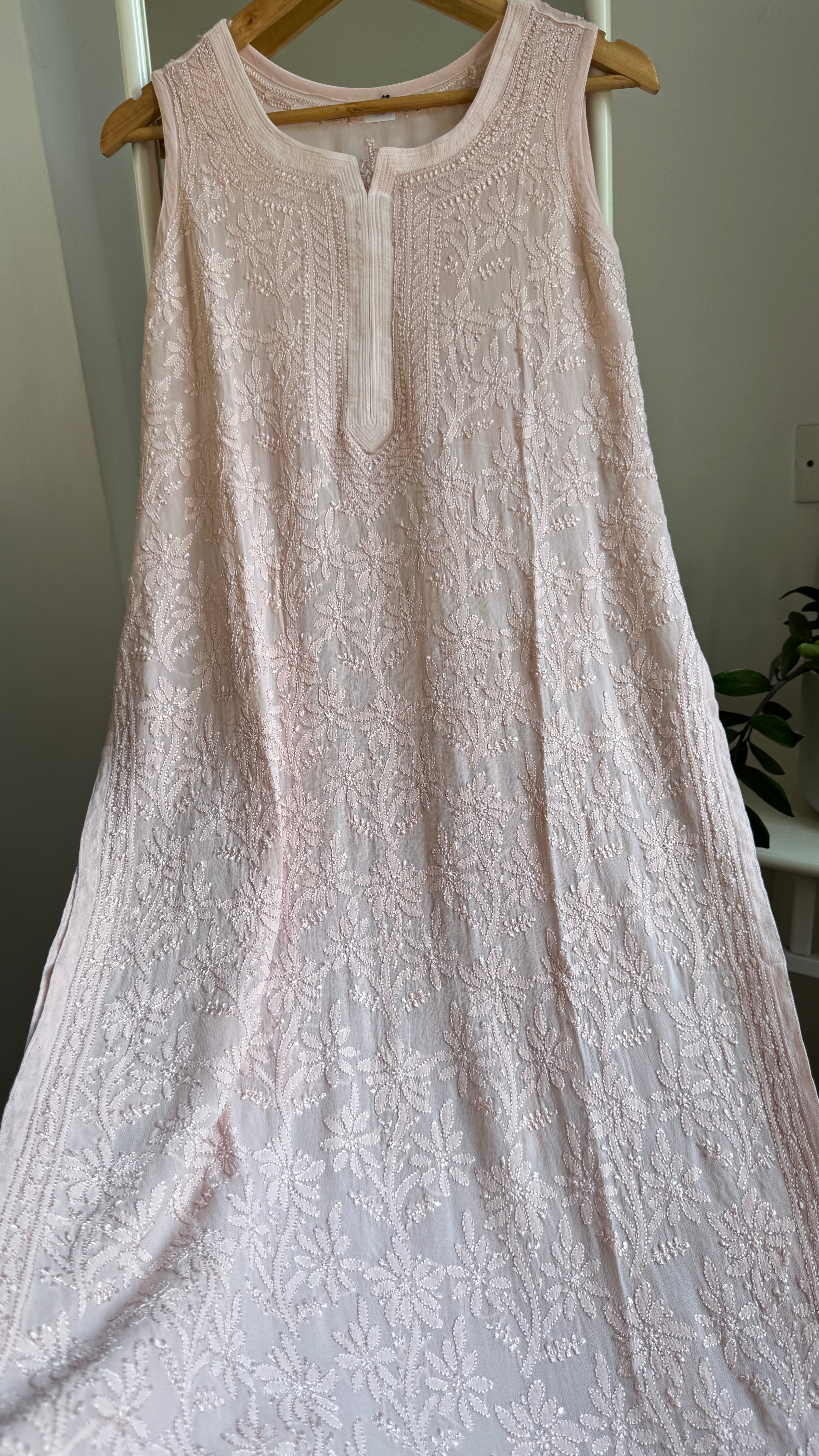 Long Full Jaal Sleeveless Chikankari Kurti - AriAA Chikankari - Rose Collection