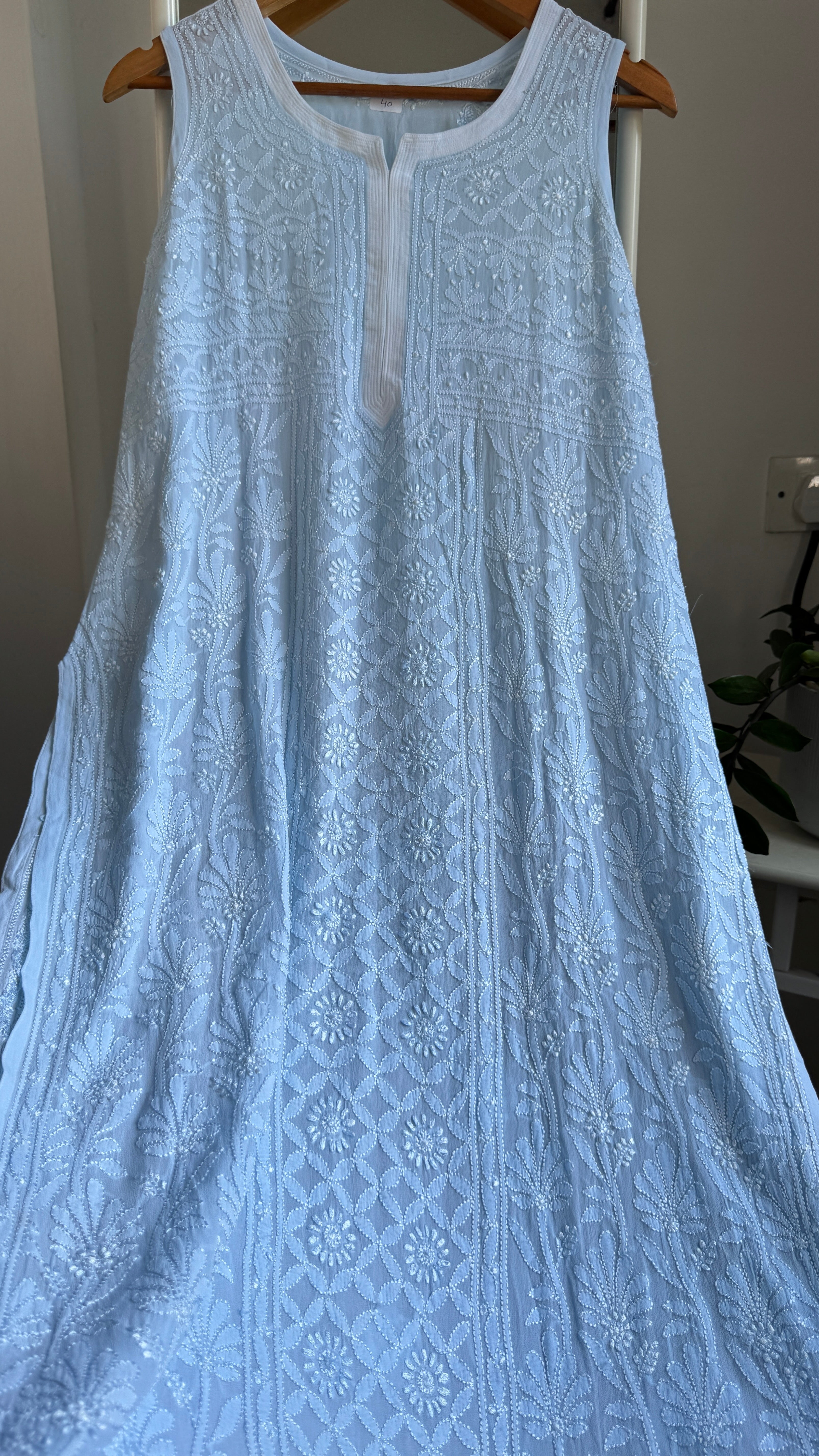 Long Full Jaal Sleeveless Chikankari Kurti - AriAA Chikankari - Rose Collection