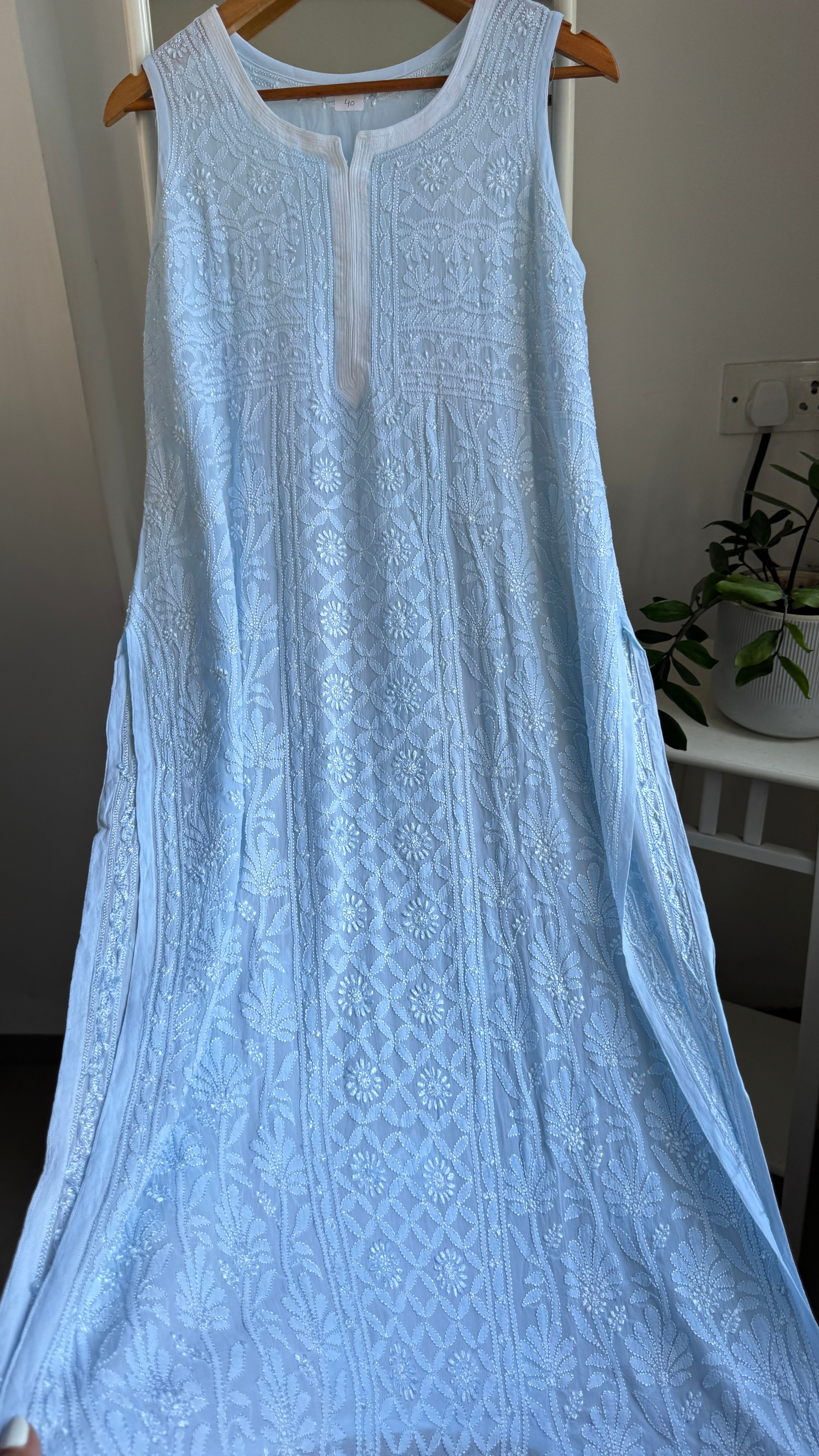 Long Full Jaal Sleeveless Chikankari Kurti - AriAA Chikankari - Rose Collection