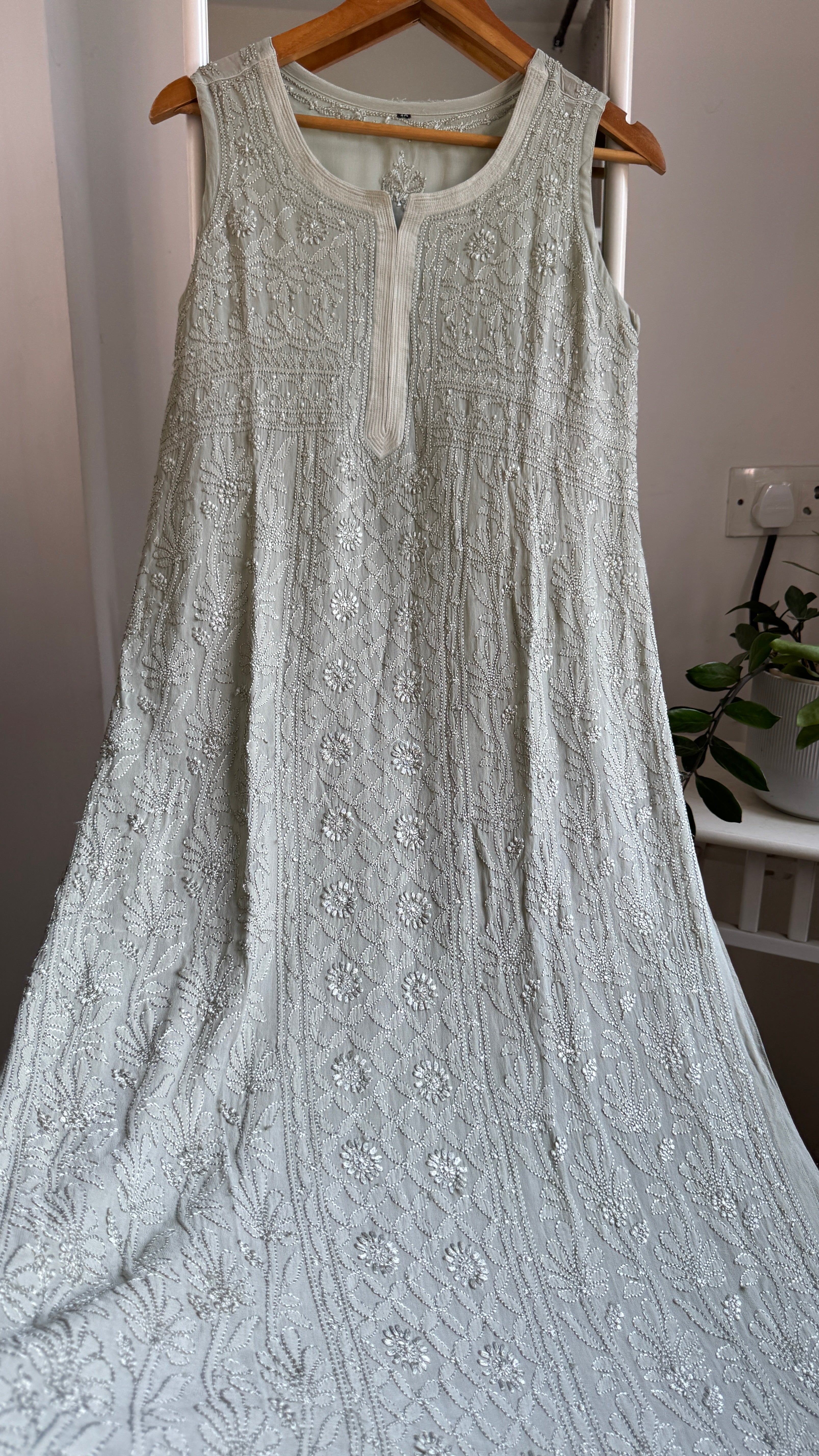 Long Full Jaal Sleeveless Chikankari Kurti - AriAA Chikankari - Rose Collection