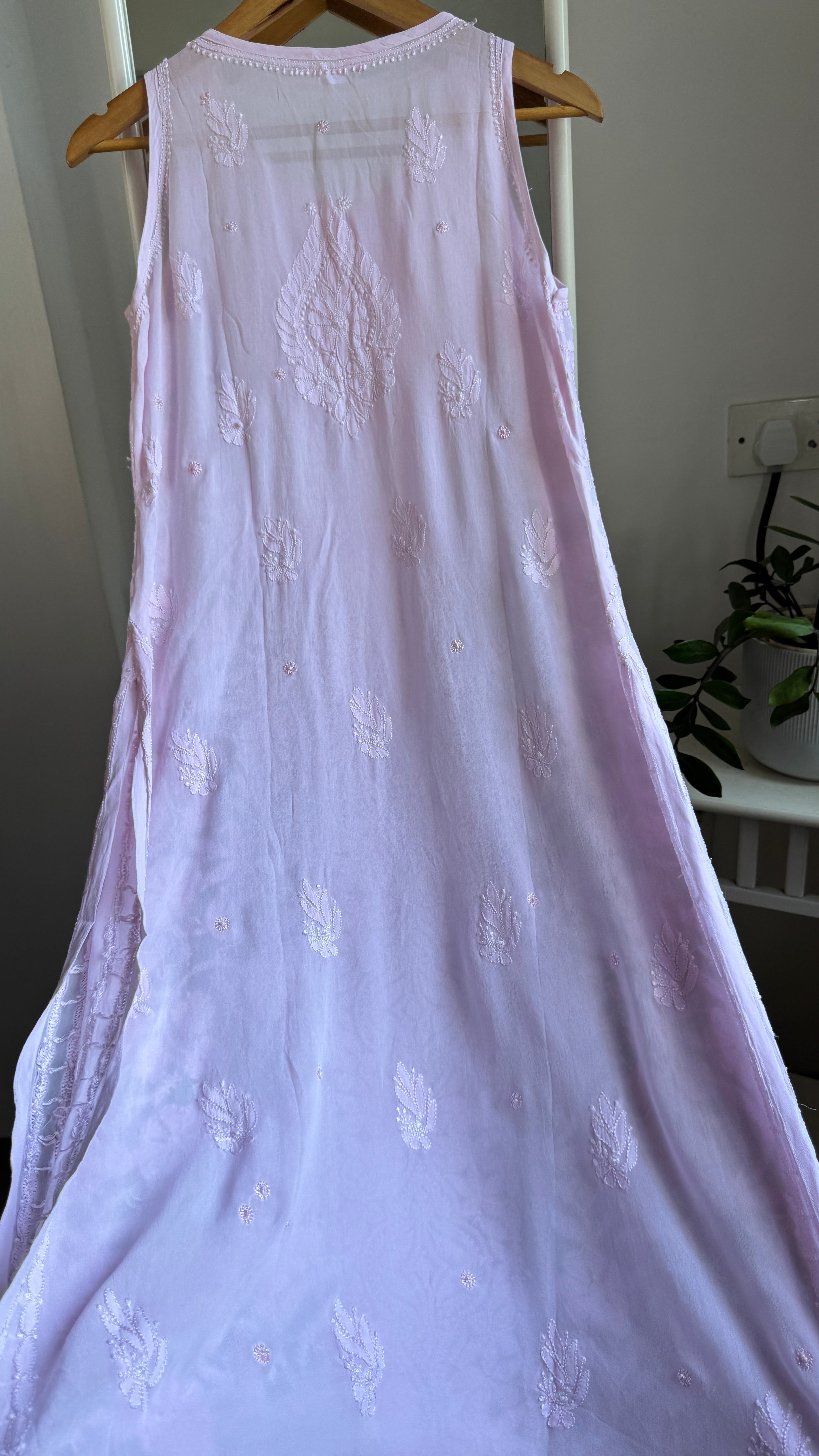 Long Full Jaal Sleeveless Chikankari Kurti - AriAA Chikankari - Rose Collection
