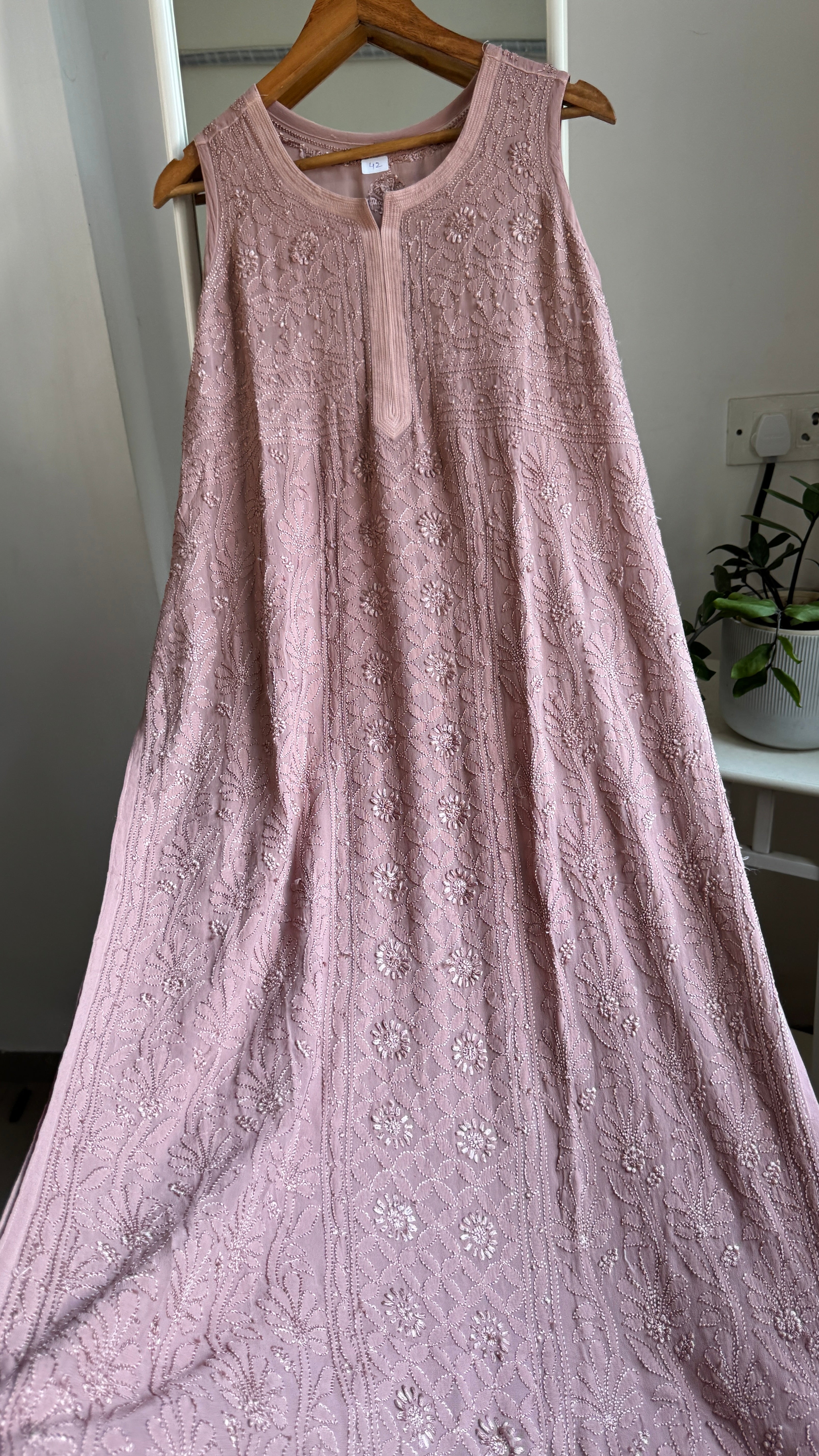 Long Full Jaal Sleeveless Chikankari Kurti - AriAA Chikankari - Rose Collection