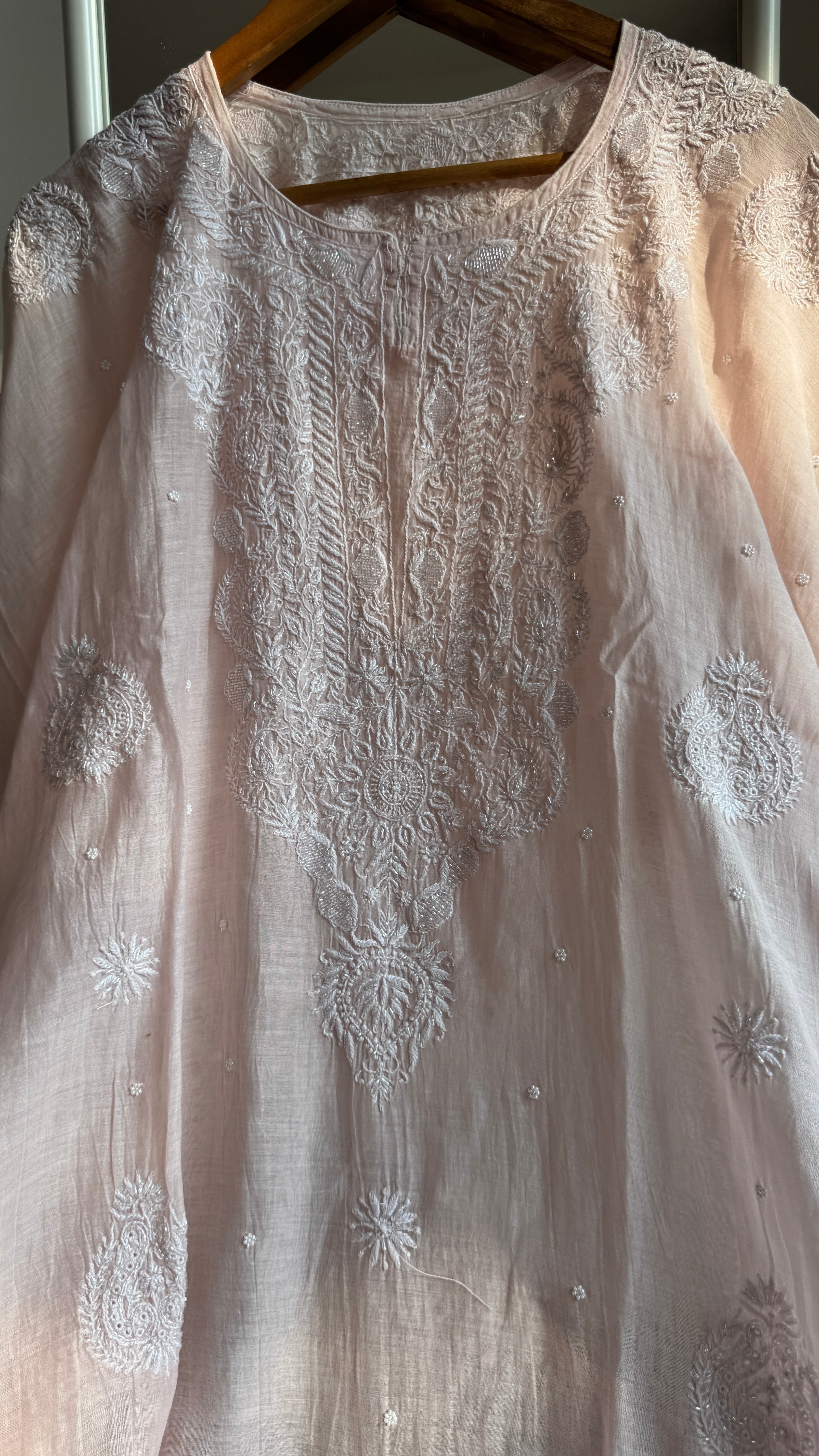 Mul Chanderi Chikankari Kaftan - Pale Pink