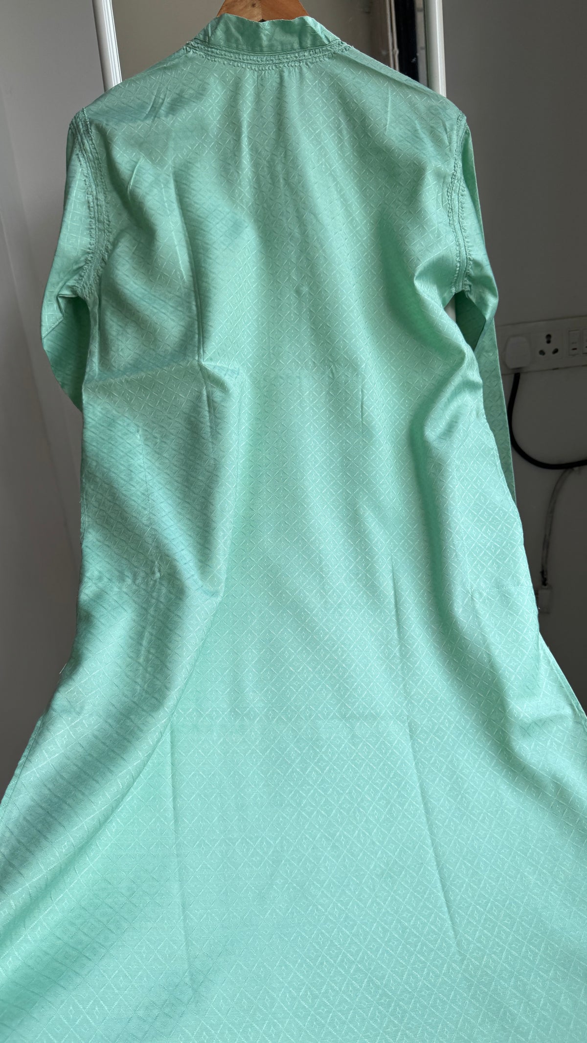 Textured Cotton Chikankari Kurta- Green