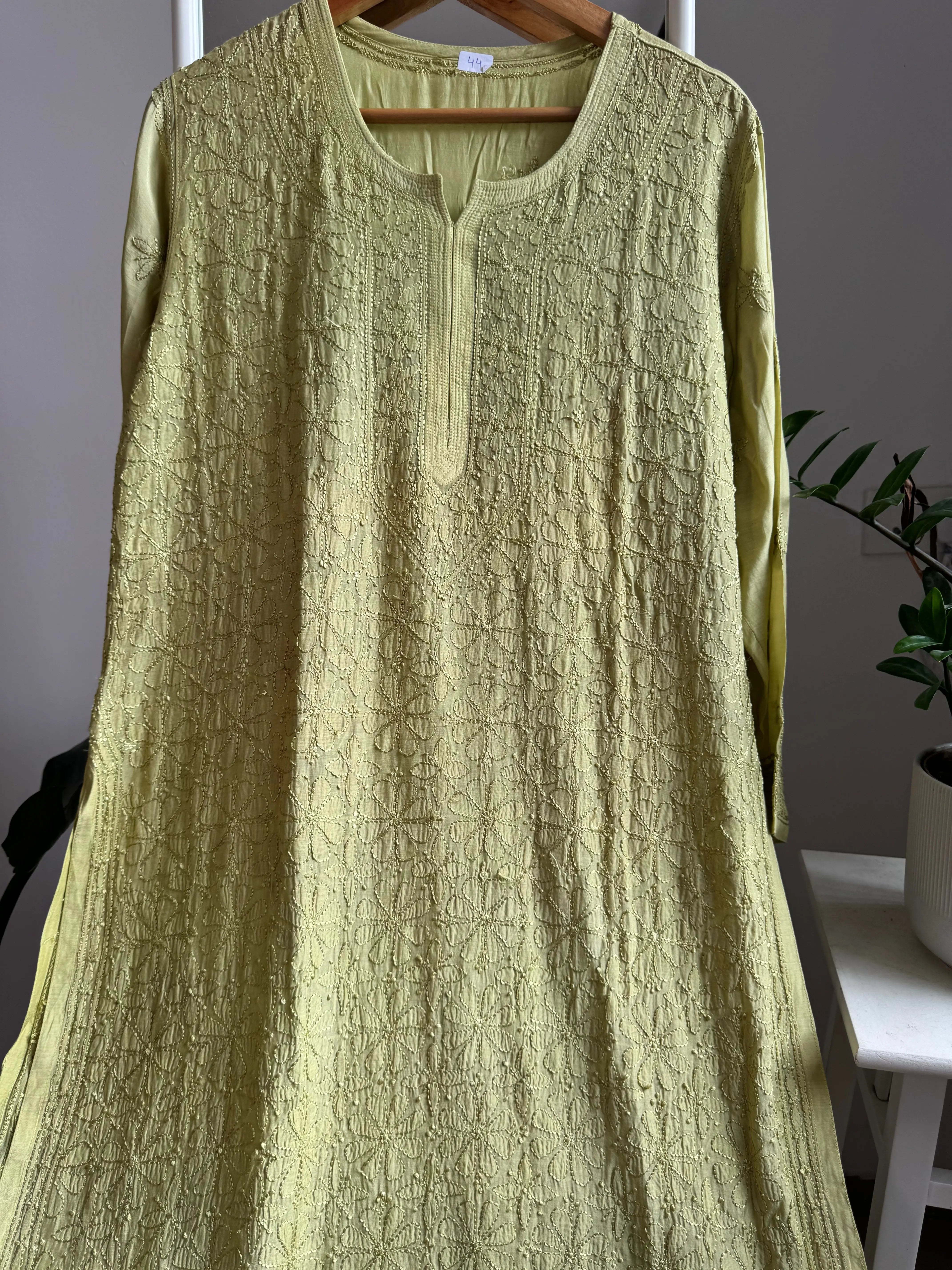 Muslin Chikankari Kurti - Mehndi Green ARIAA CHIKANKARI 