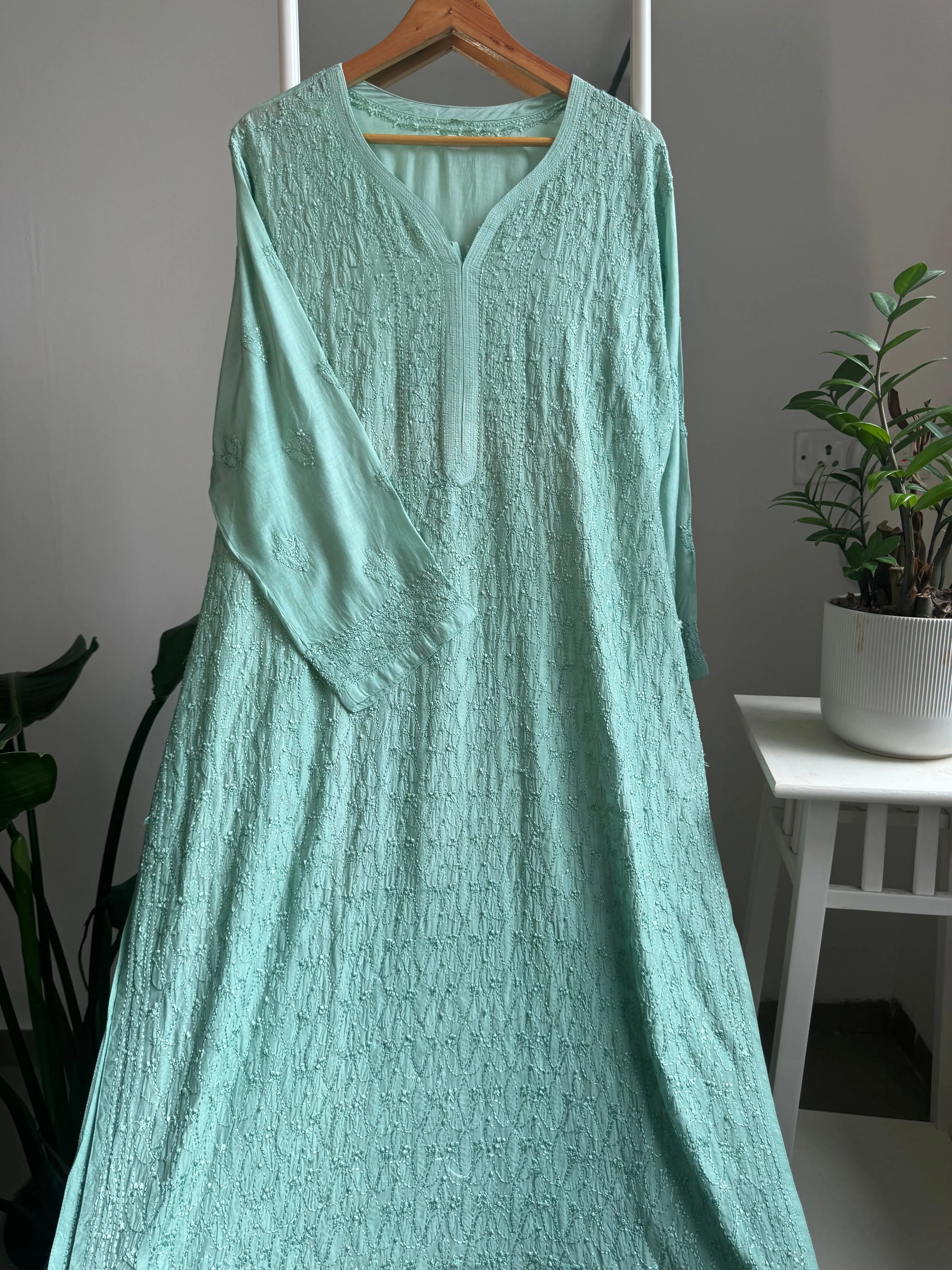 Muslin Chikankari Kurti - Tiffnay Green ARIAA CHIKANKARI 